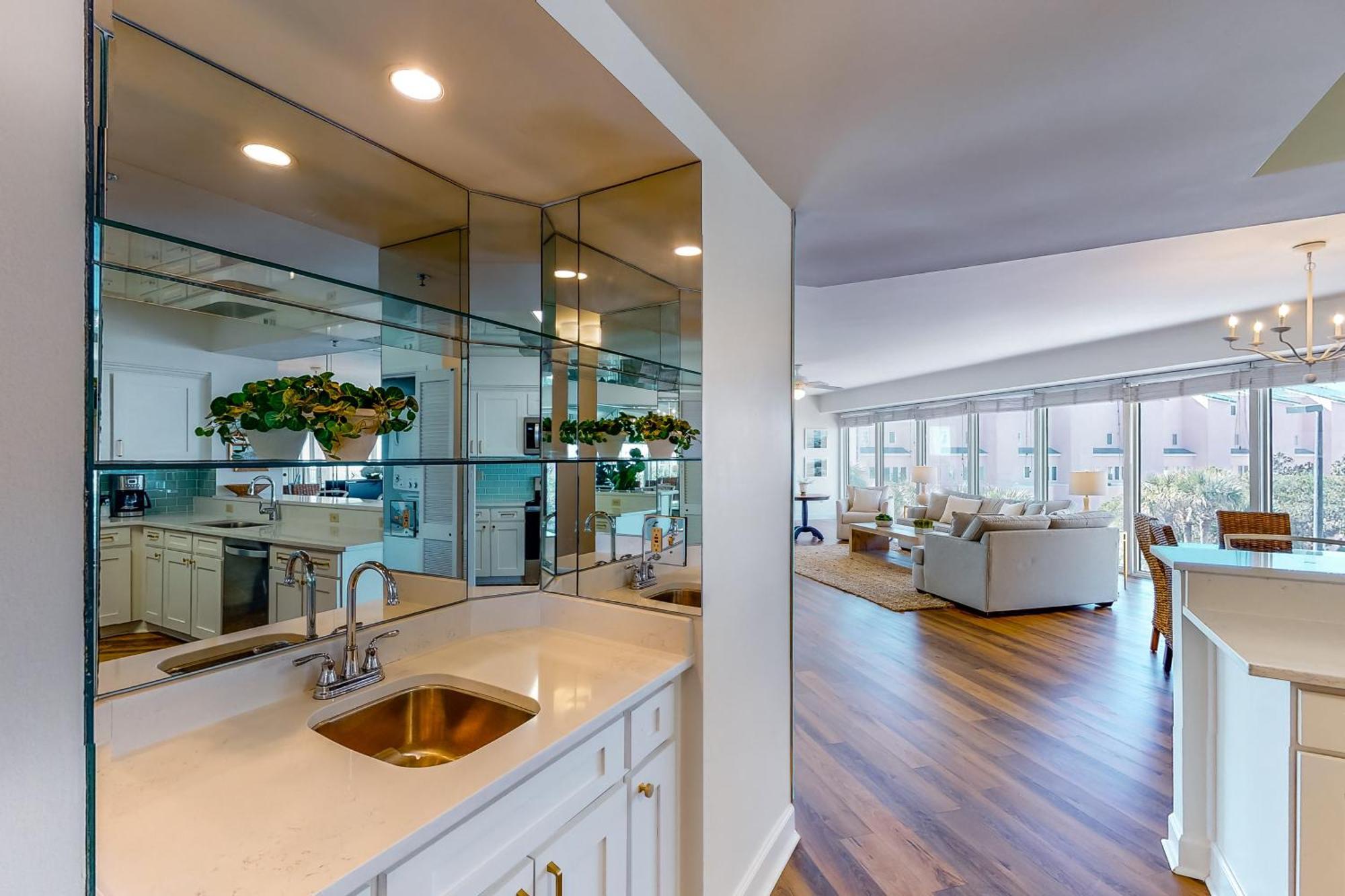 Apartment Tops'l Tides 0206