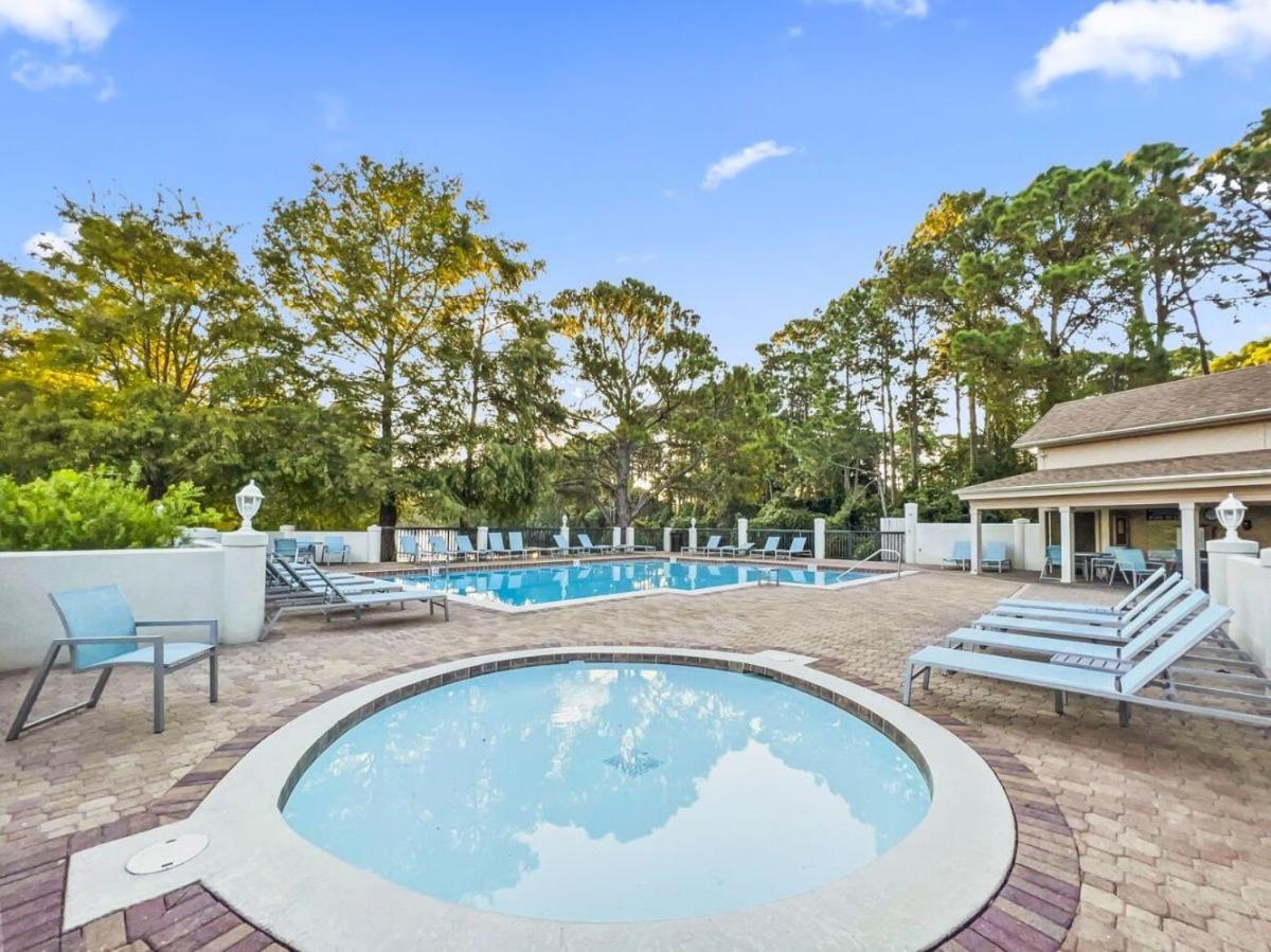 Holiday home Magnolia Village Unit 506 Is A Beautiful 2 Bed 2 Bath Located In Sandestin Golf And *