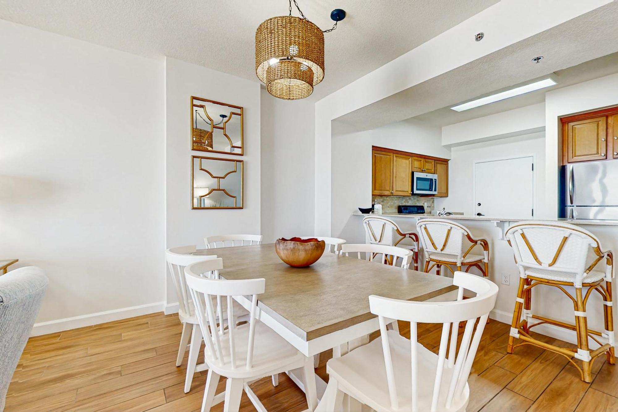 Apartment Tops'l Tides 704
