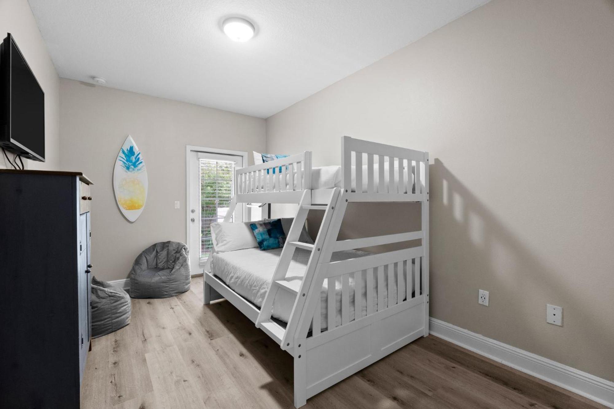 Crystal Dream With Pool And Dog Park Apartment Destin