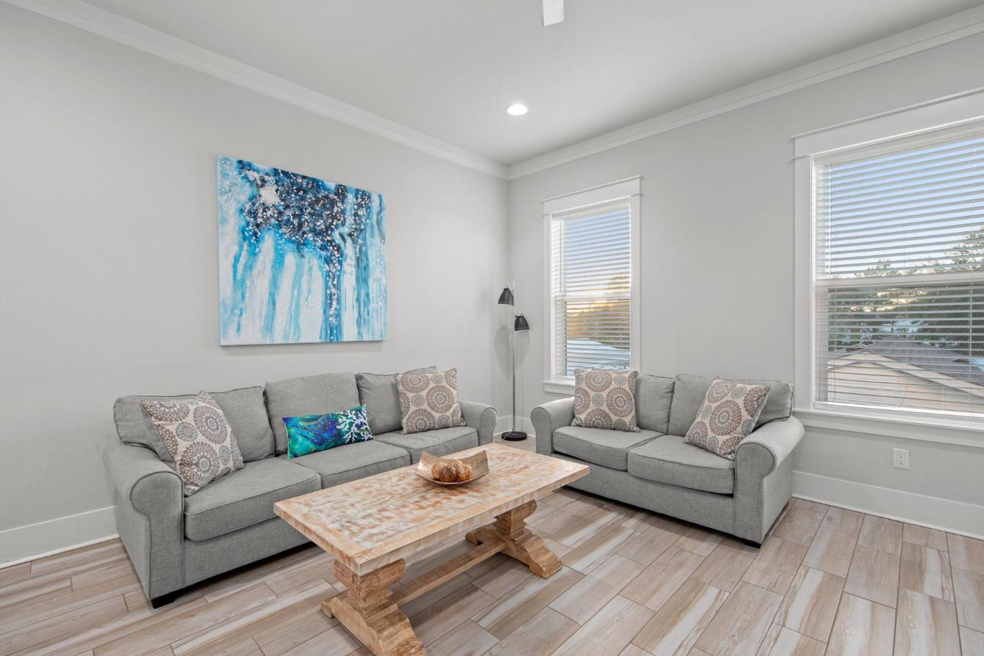 Shearwater Chateau With Lsv And Heated Pool Destin