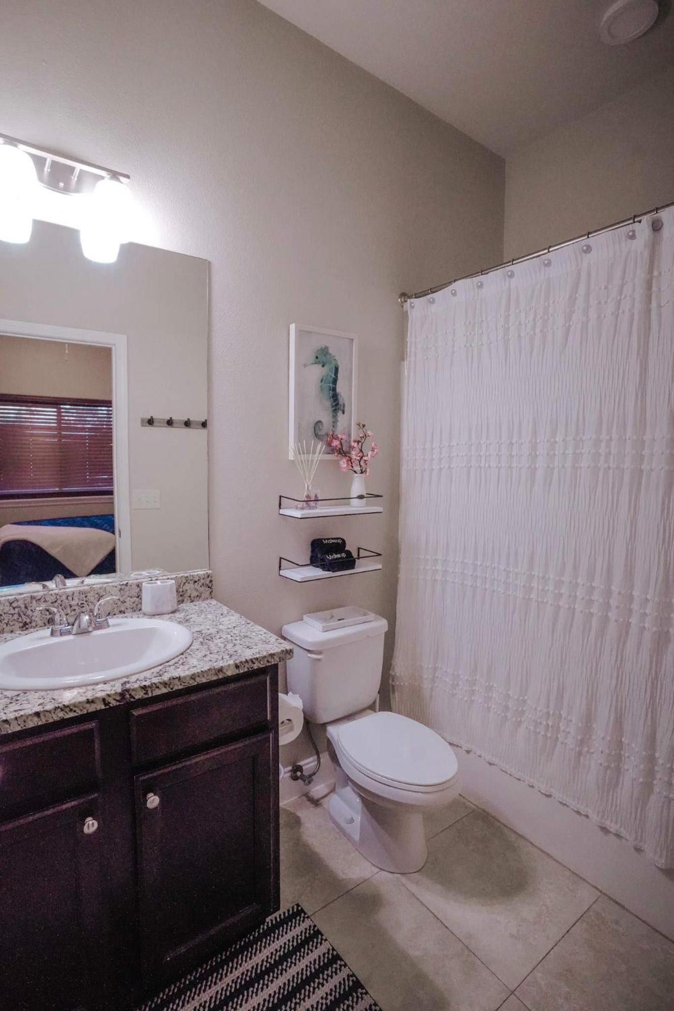 Beachside Bliss- Is Minutes From Pool Hot Tub Near Golf Holiday home *