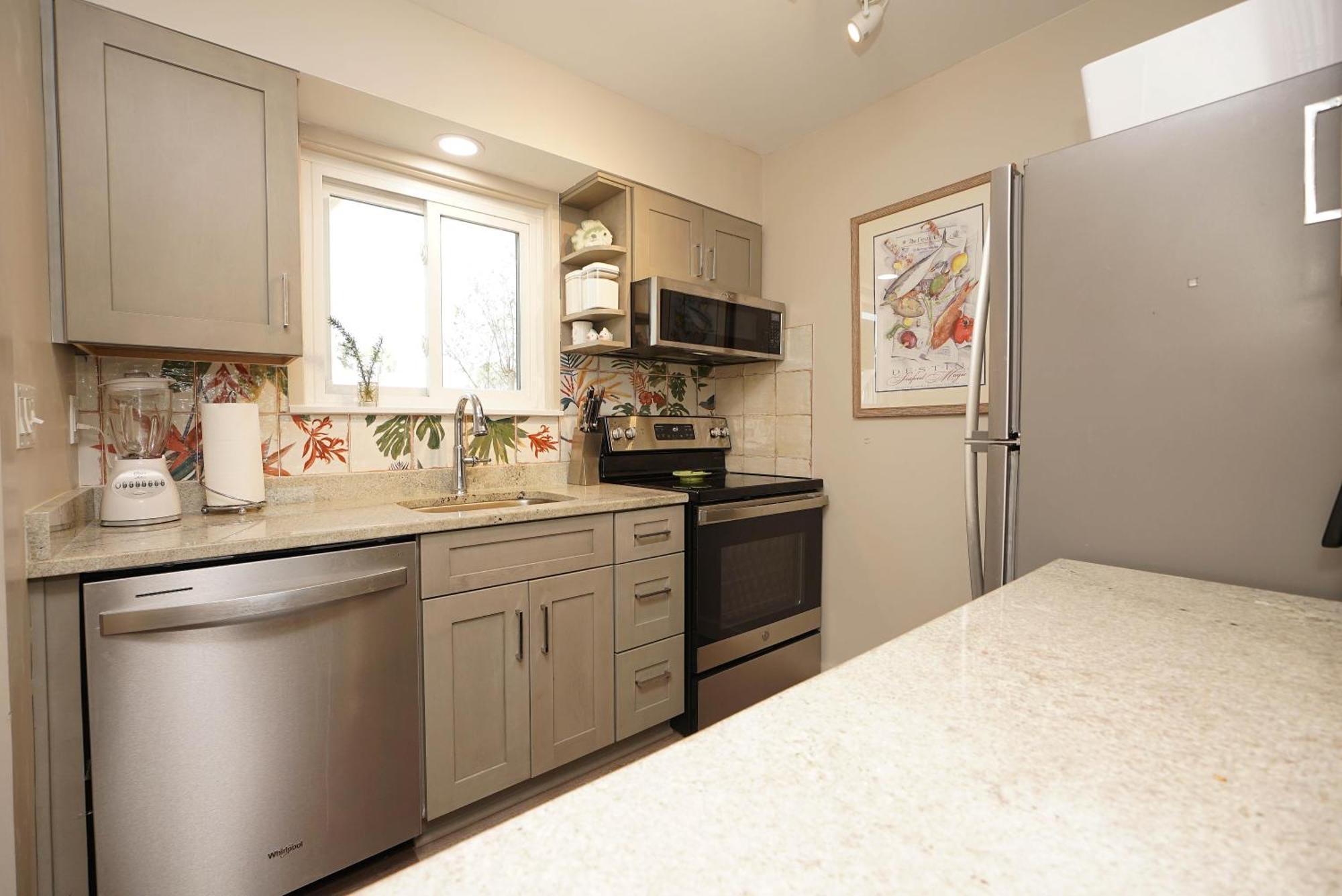 Sandpiper Cove 1071 *