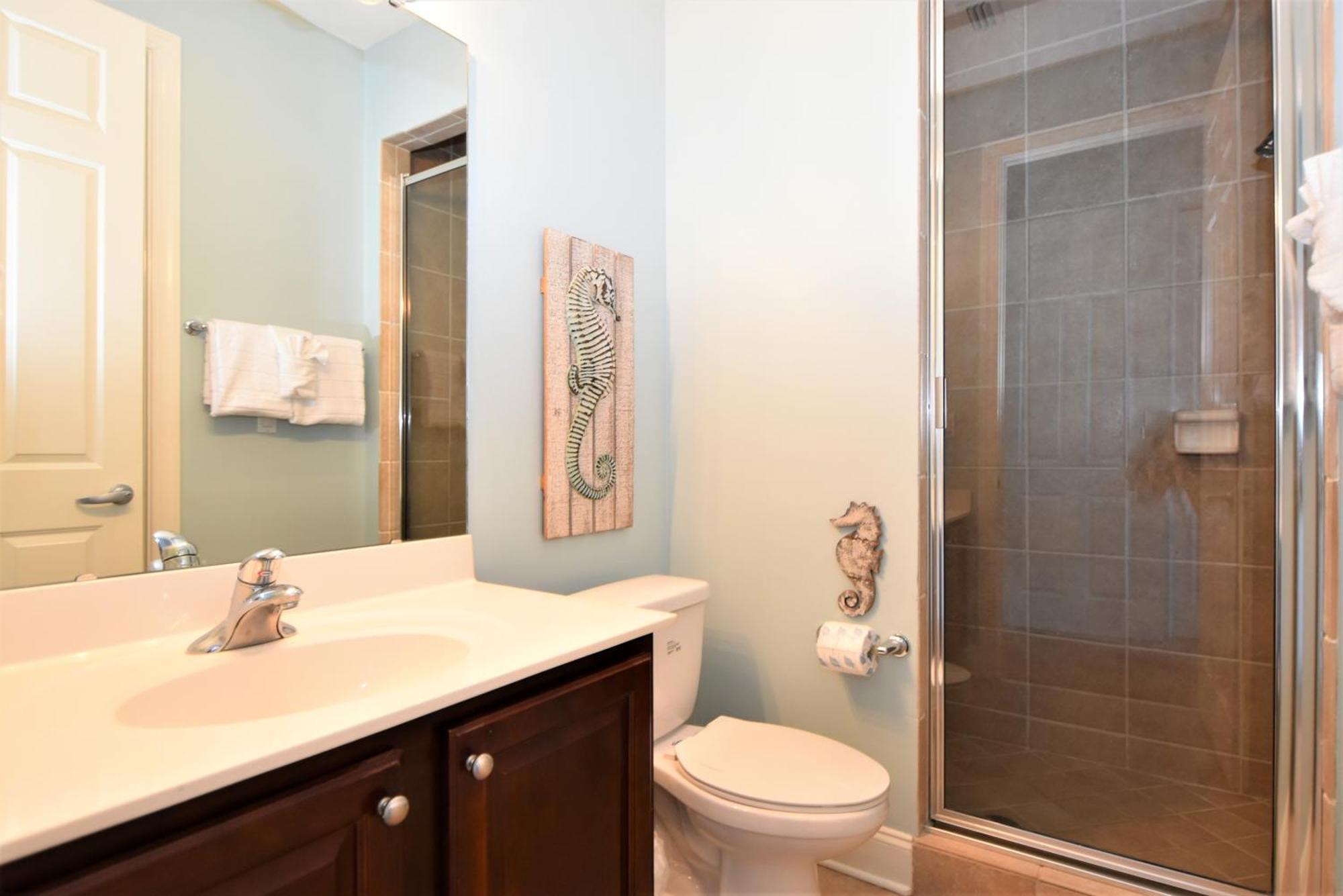 Silver Towers W206 * Destin
