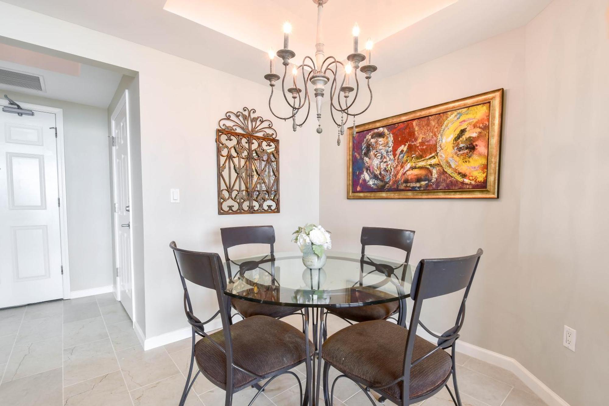 Silver Towers W305 Apartment *
