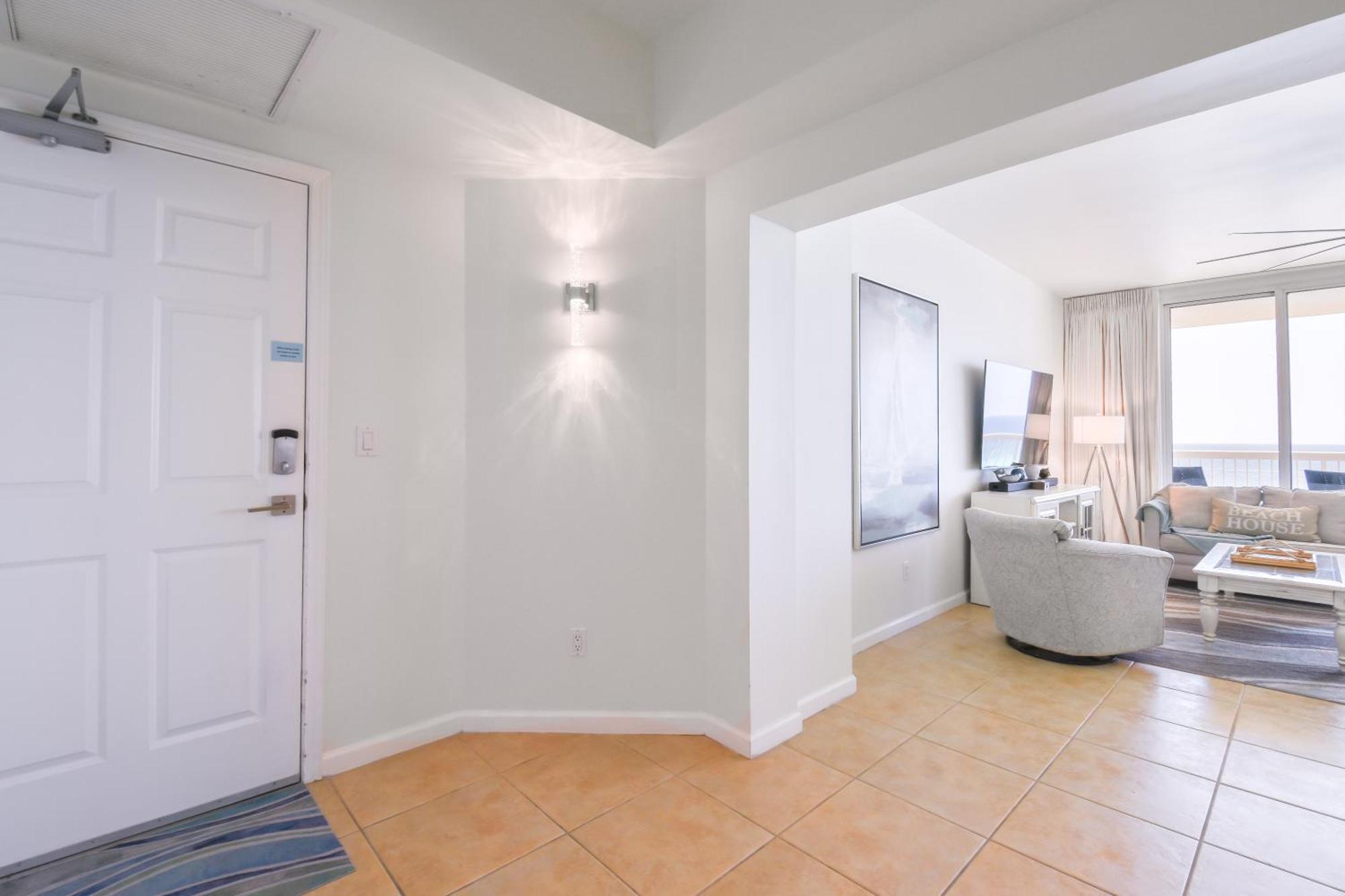 Apartment Silver Towers E703