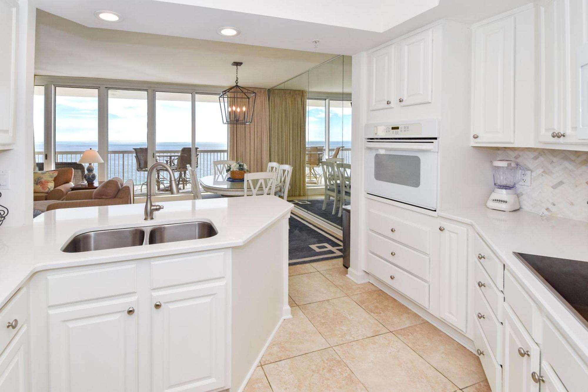Silver Towers W1503 Apartment Destin