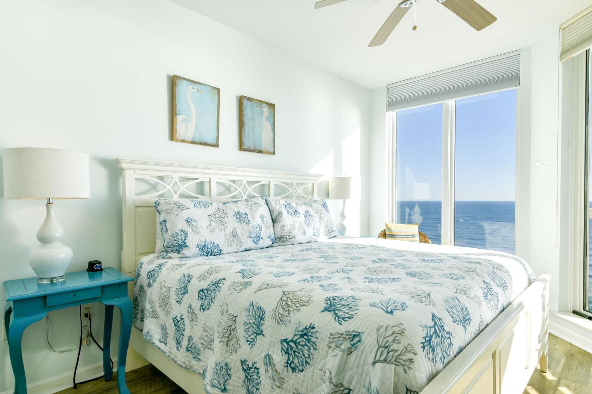 Silver Towers W1402 Apartment *
