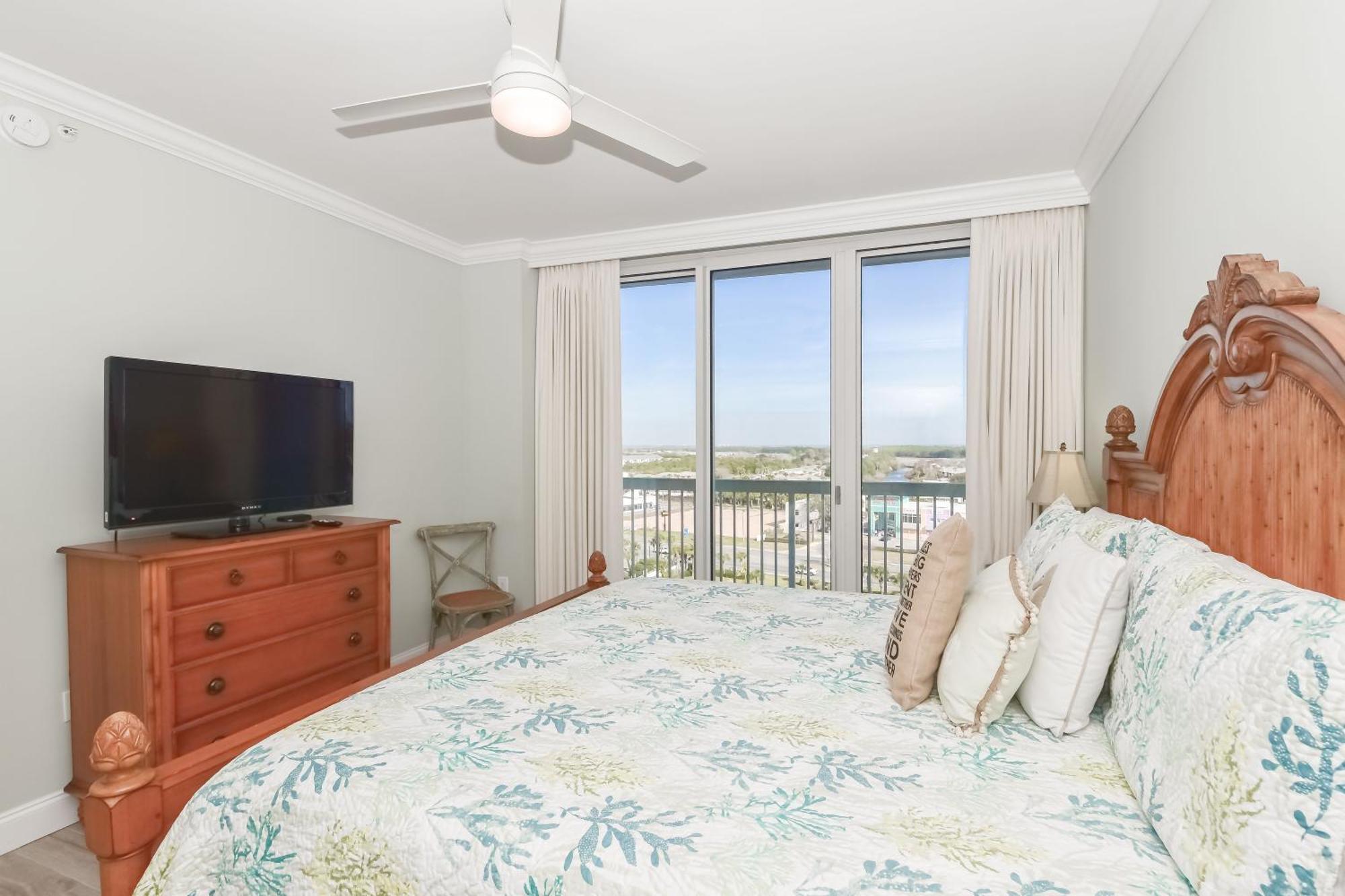 Silver Towers W1004 Apartment Destin