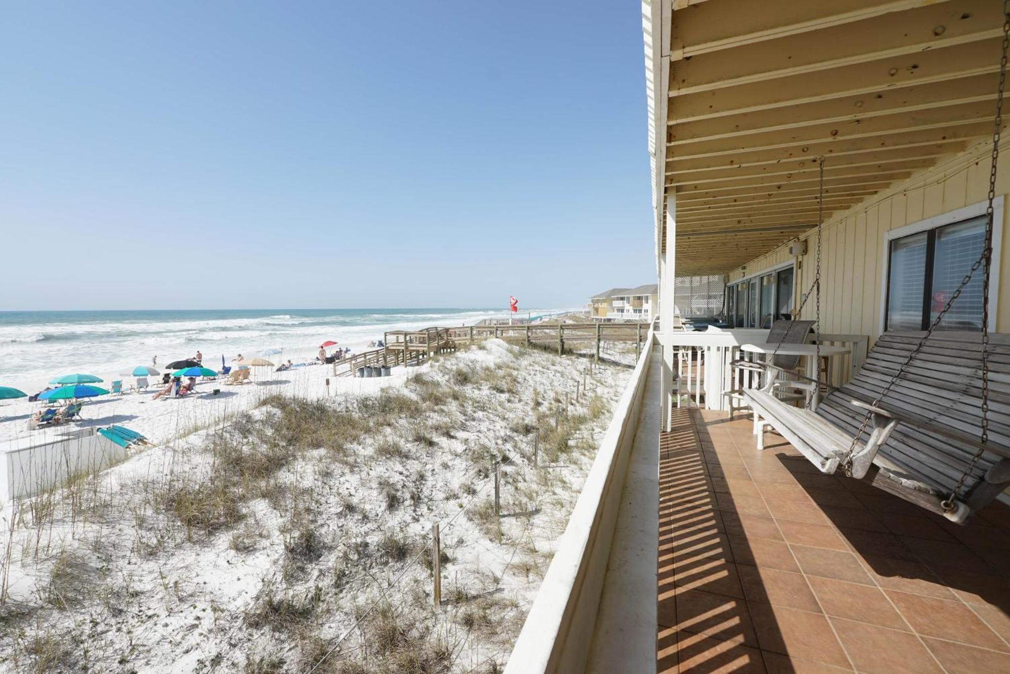 Sandpiper Cove 1142 *