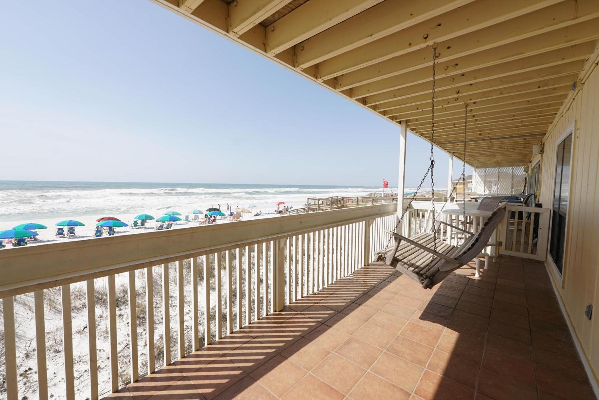 Sandpiper Cove 1142 * Destin