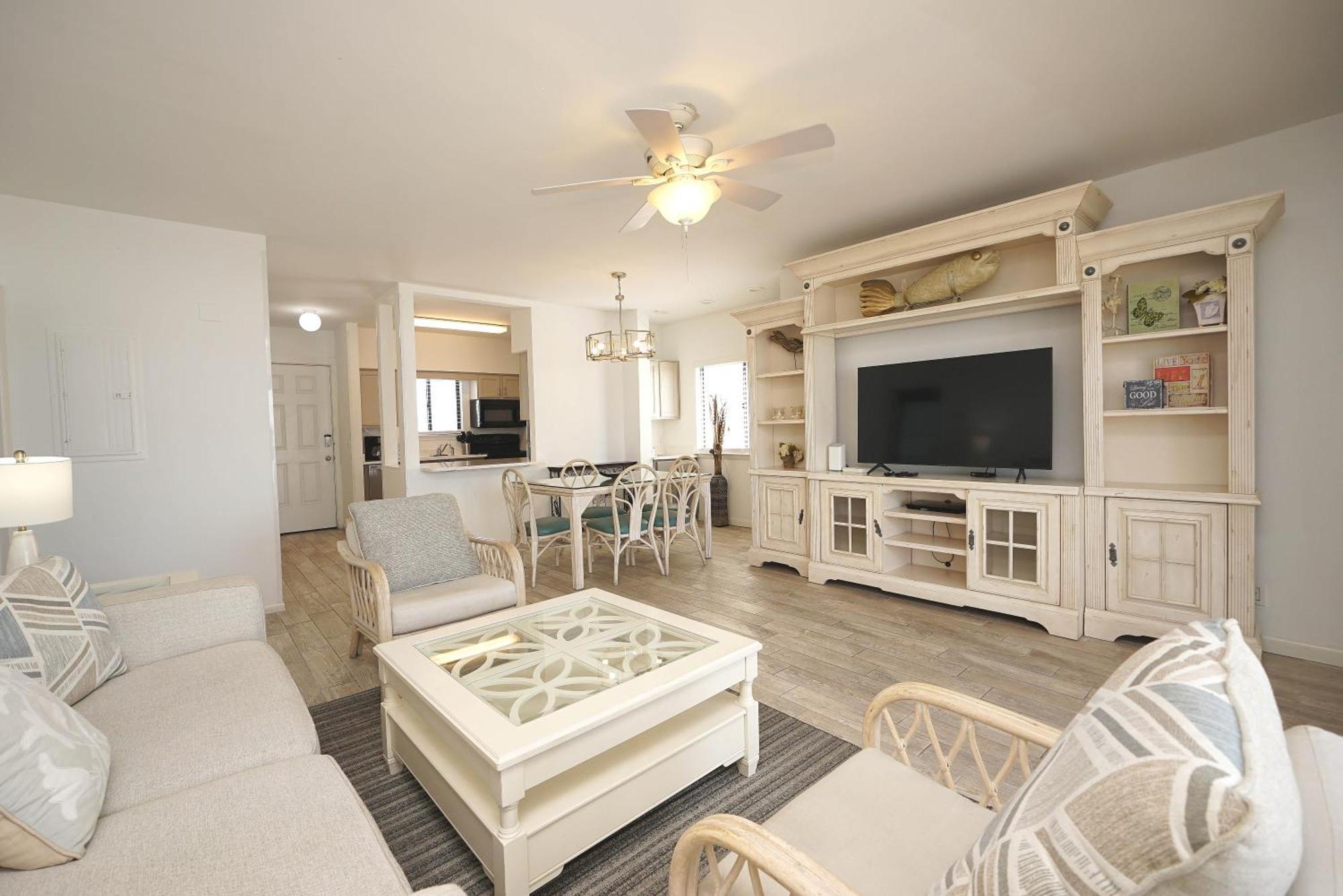 Sandpiper Cove 1142 * Destin
