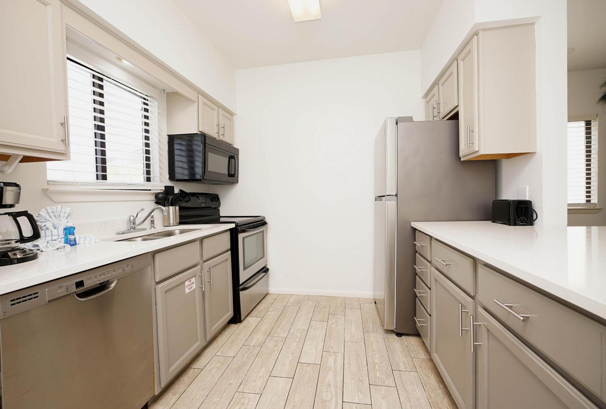 Sandpiper Cove 1142 * Destin
