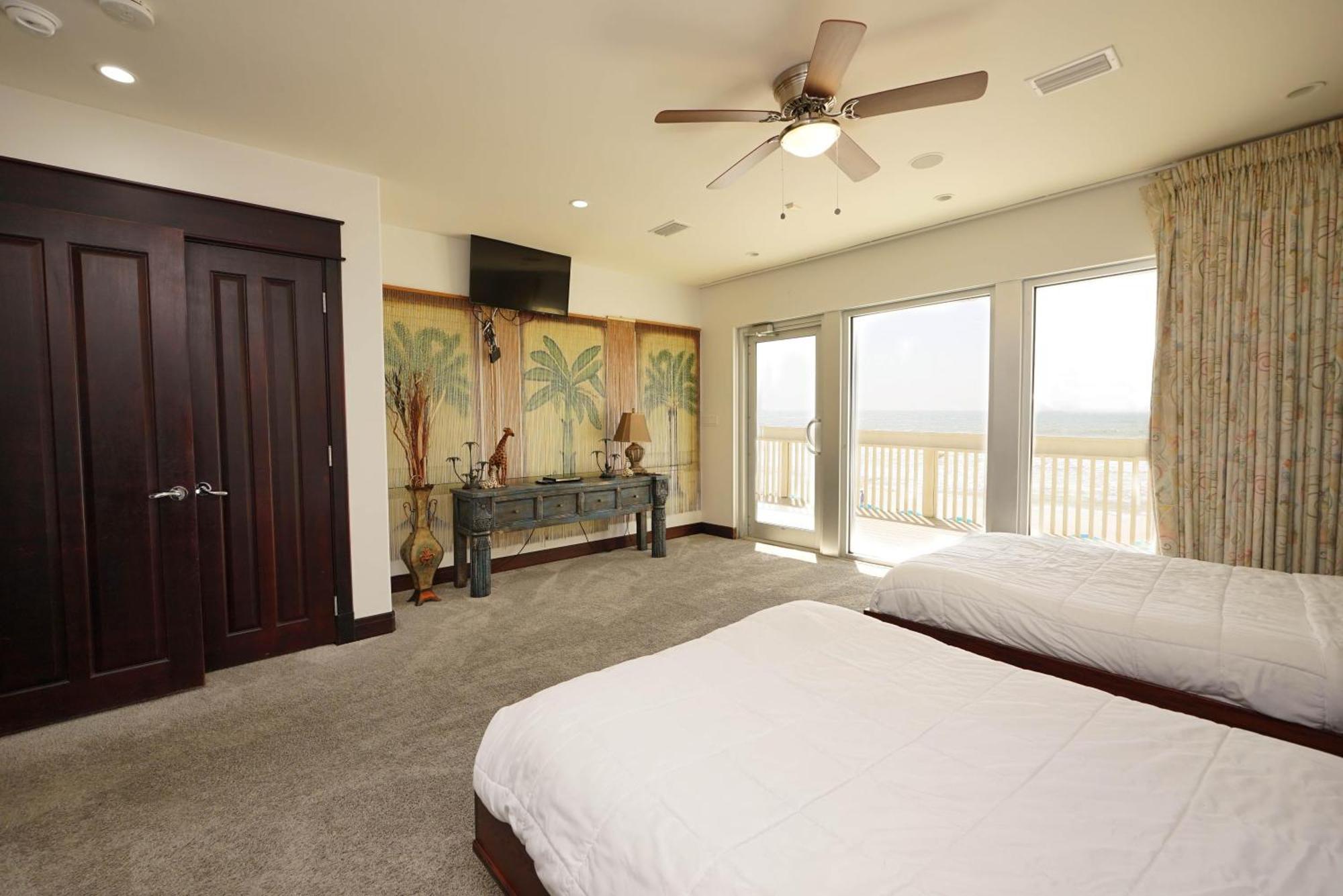 Sandpiper Cove 2142 Destin