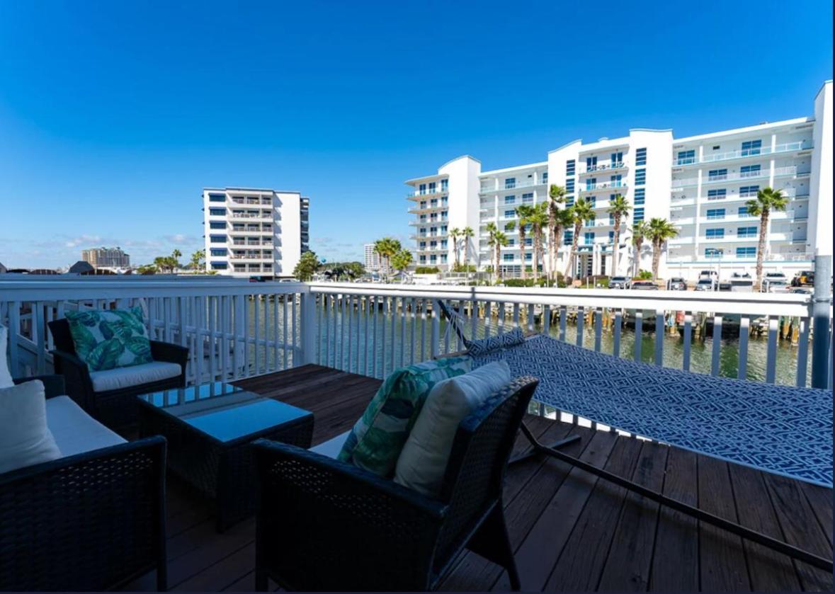Canal Place 6 Harbor Views With Access To Boat Slip Holiday home