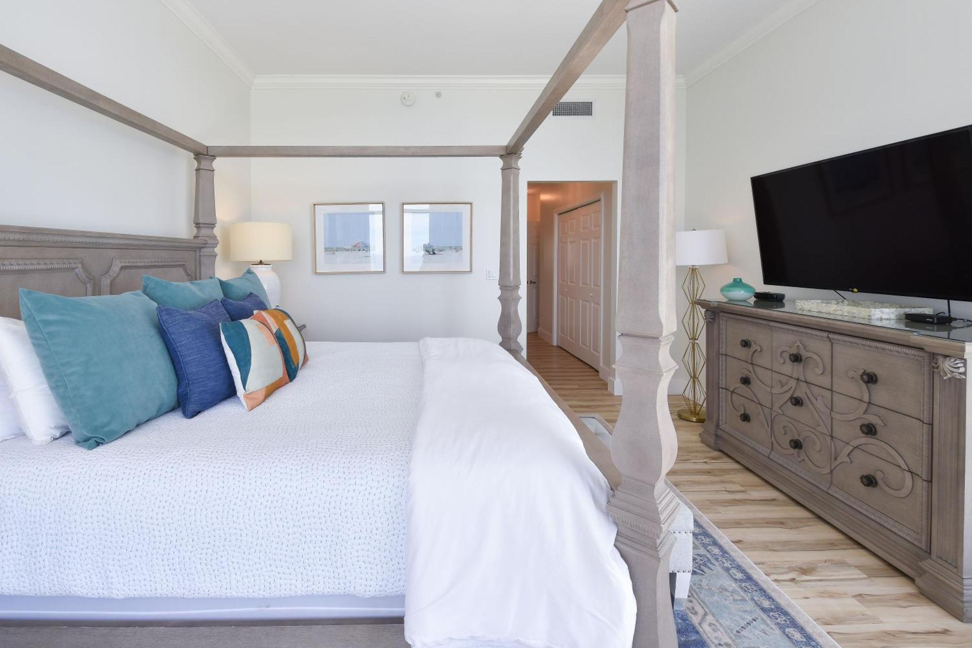 Silver Towers W1801 Destin