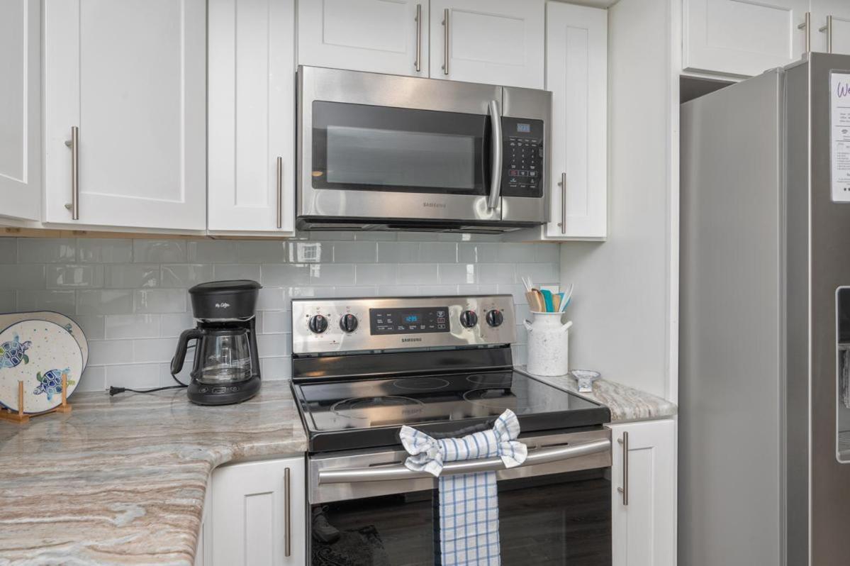 2061 Shoreline Towers Beach-special Spring Rate-free Setup