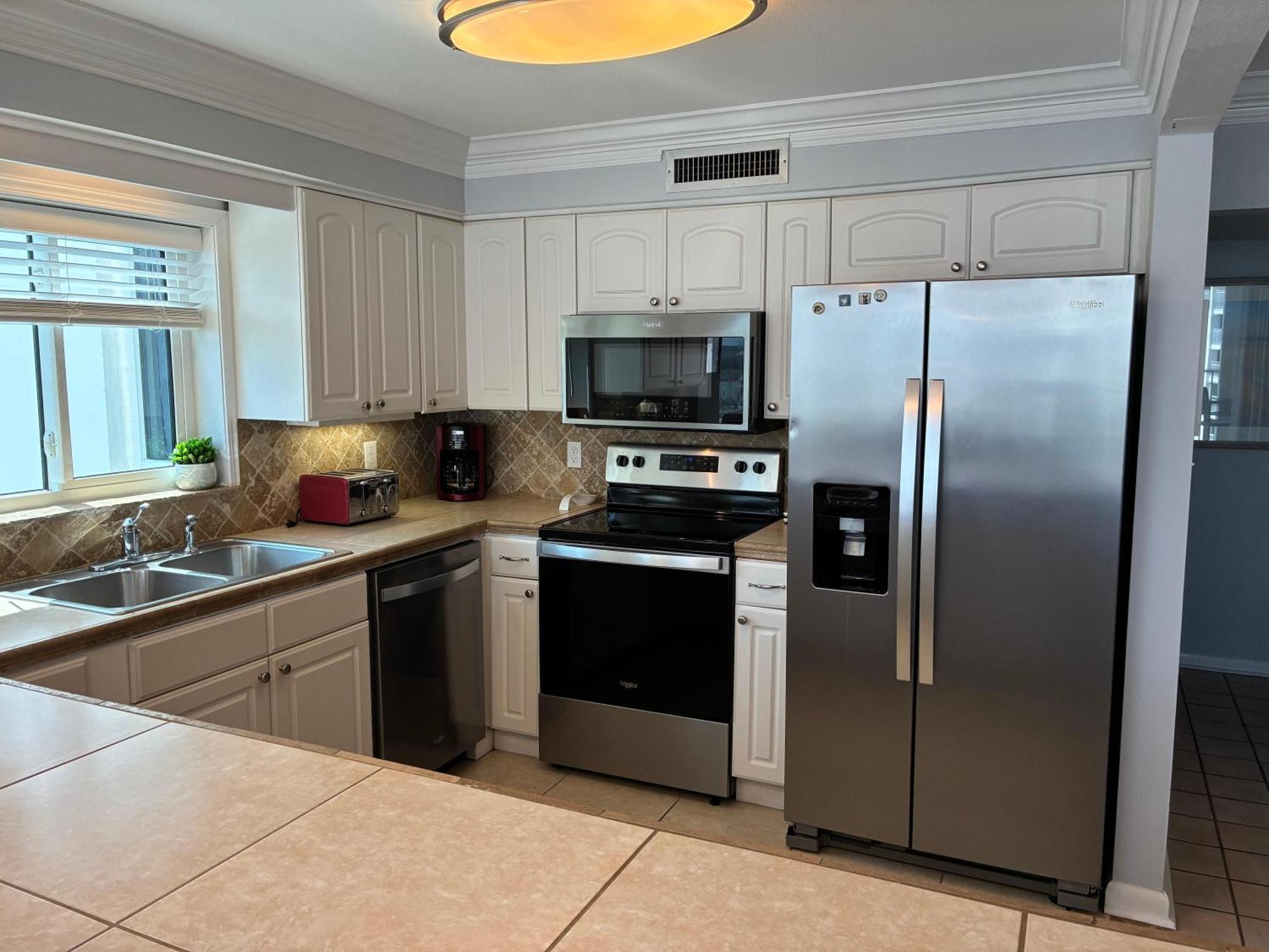 Holiday home 2111 - Shoreline Towers Unit Upgraded Condo- Free Setup! Destin