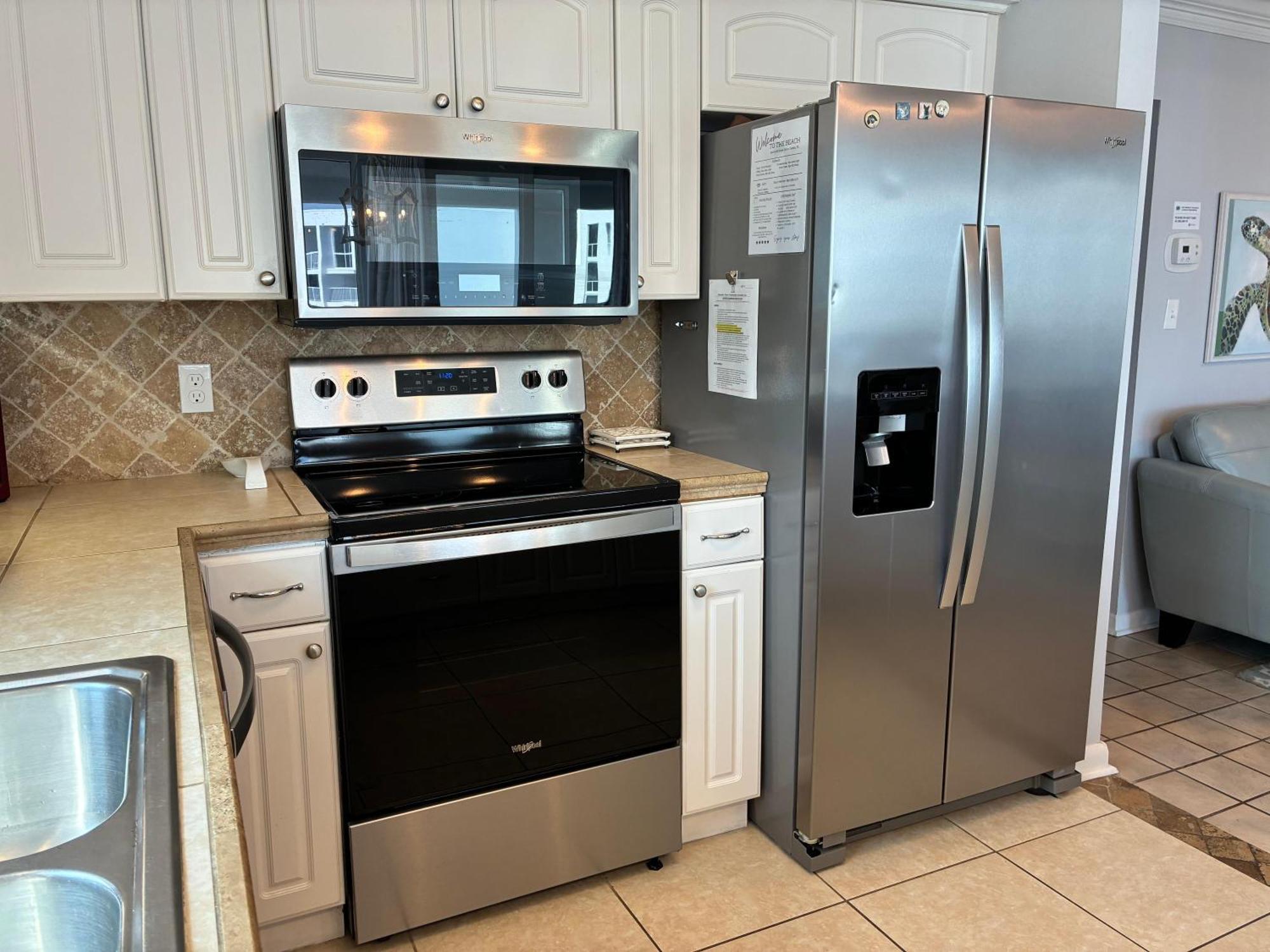 2111 - Shoreline Towers Unit Upgraded Condo- Free Setup! Holiday home