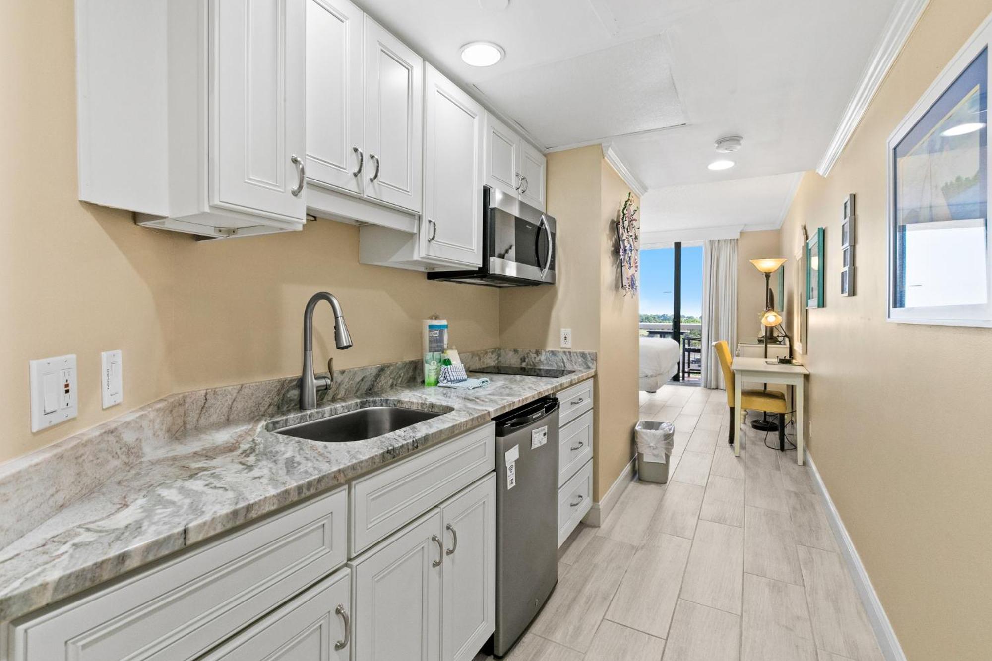 Apartment Surfside 3-412