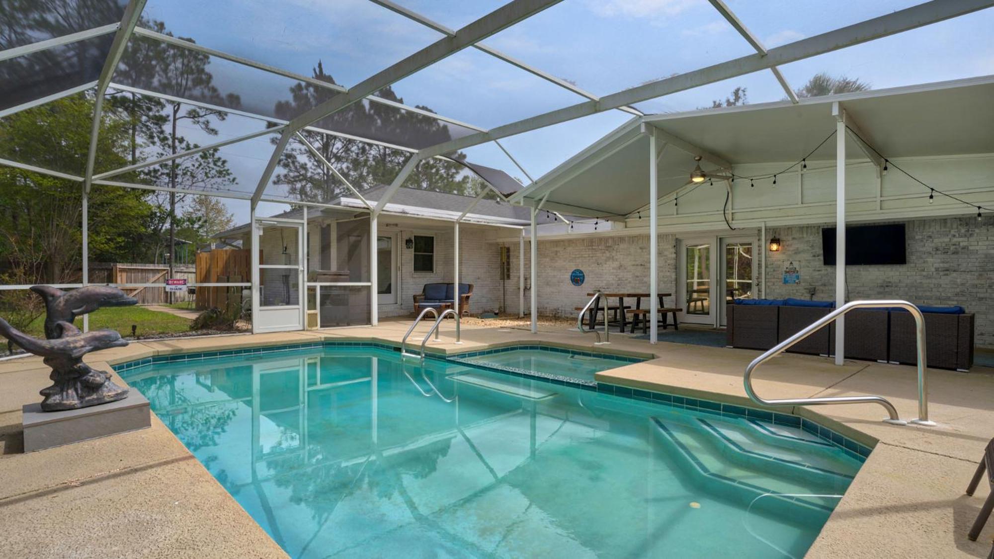 18 Initial Ln Holiday home