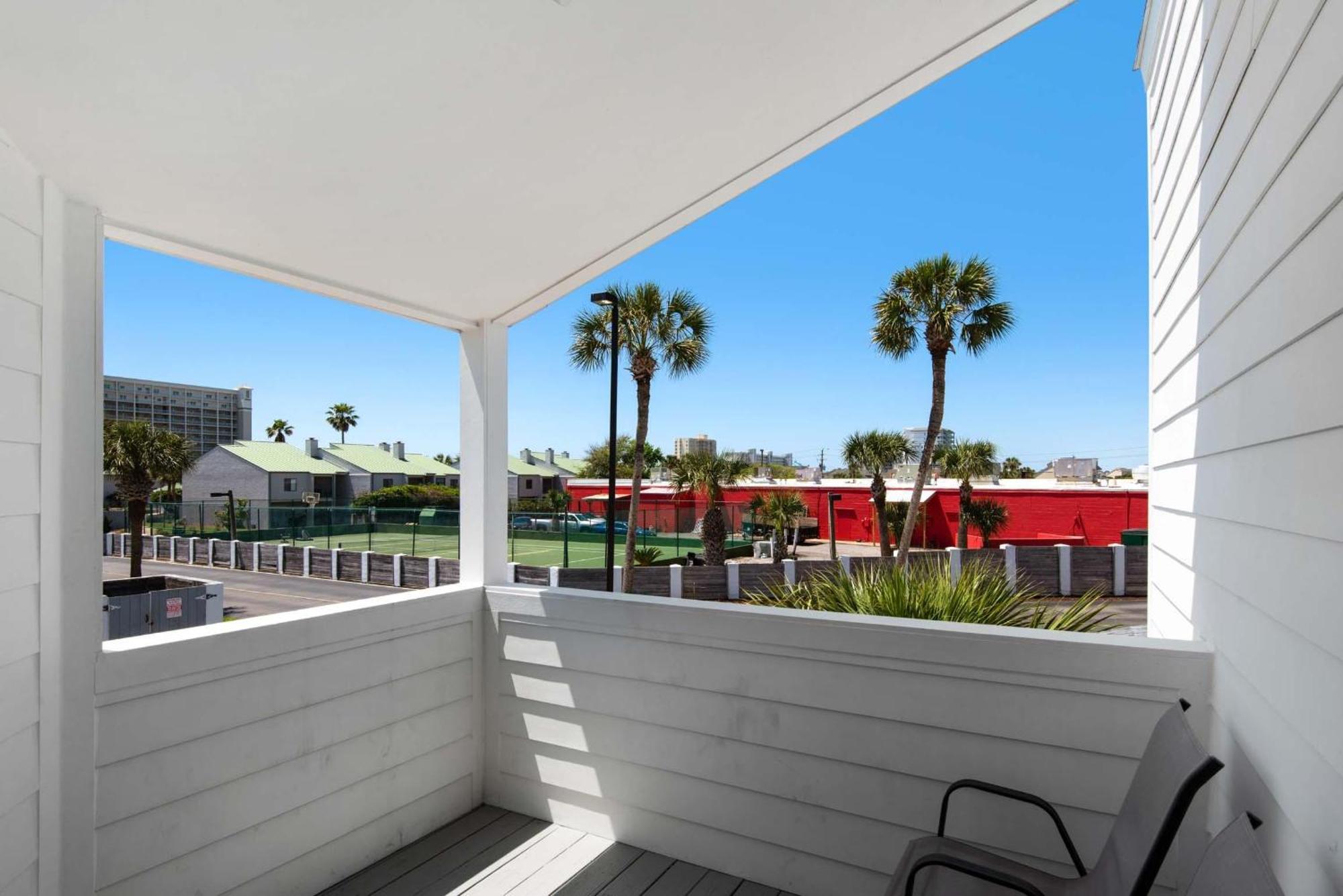 Shoreline Towers Townhouse 4-4 Holiday home