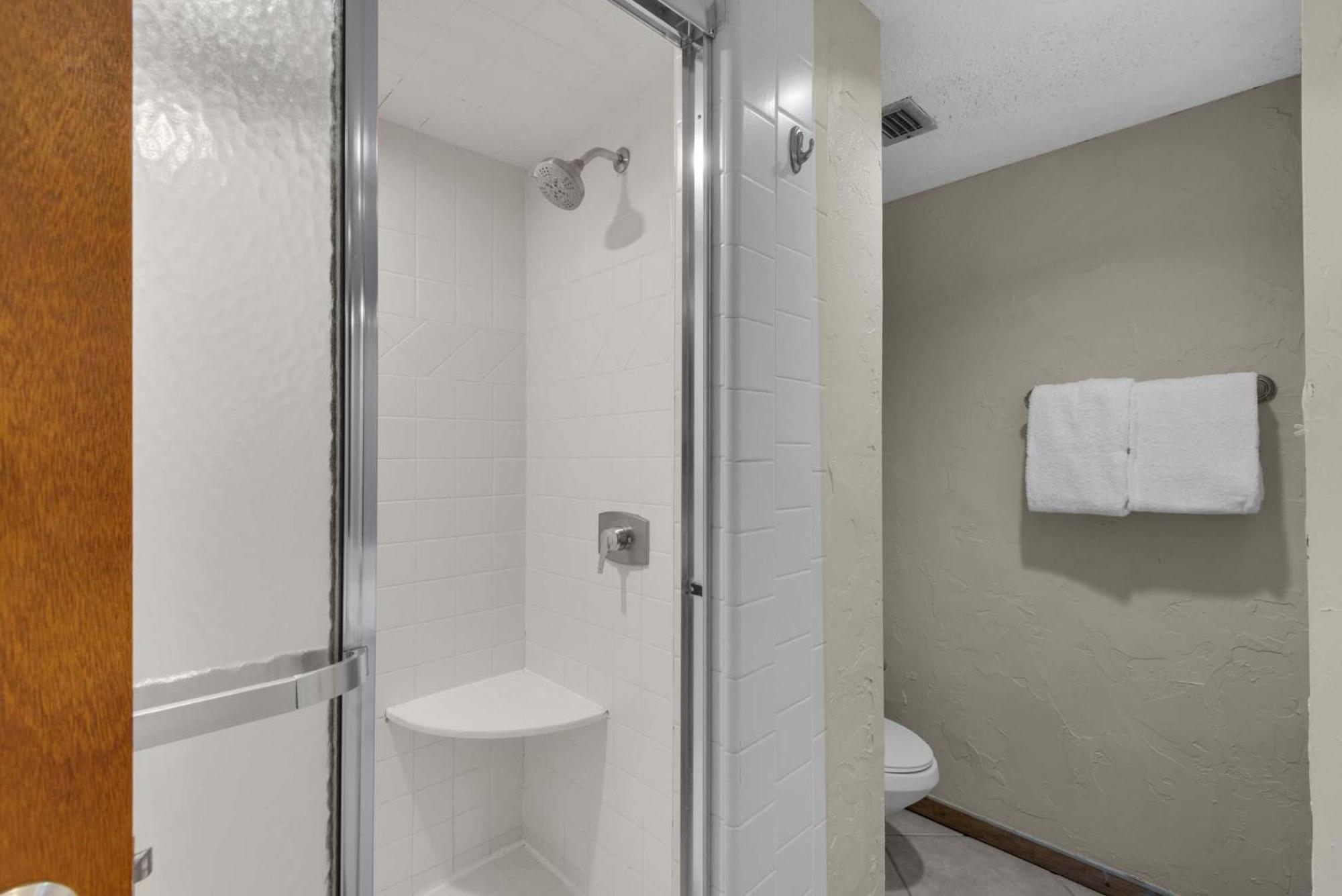 Shoreline Towers Townhouse 4-4 Holiday home