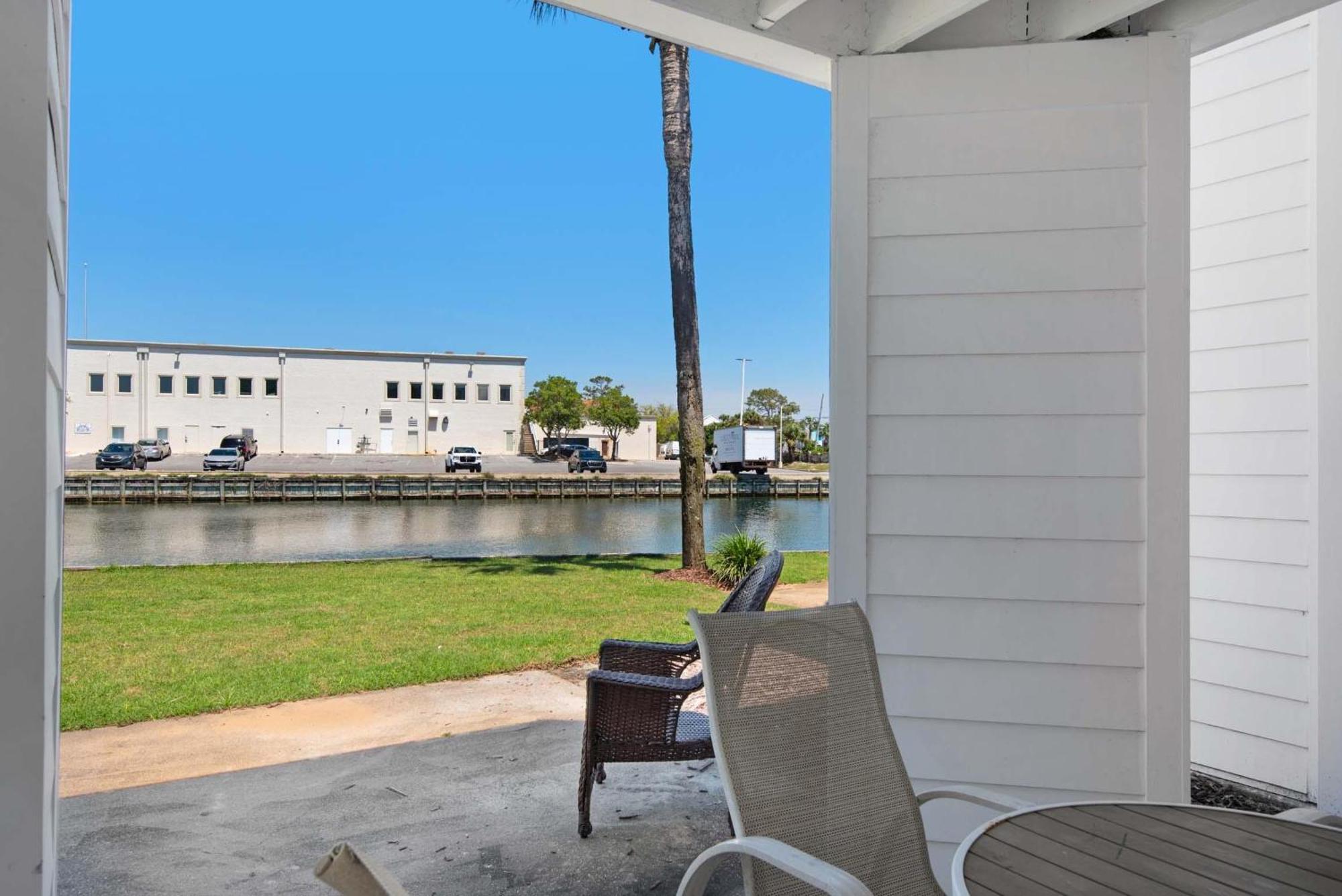 Shoreline Towers Townhouse 4-4 Holiday home