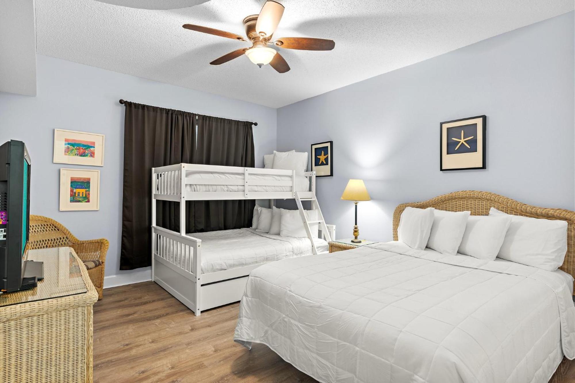 Jade East Towers 0330 By Newman-dailey Holiday home *