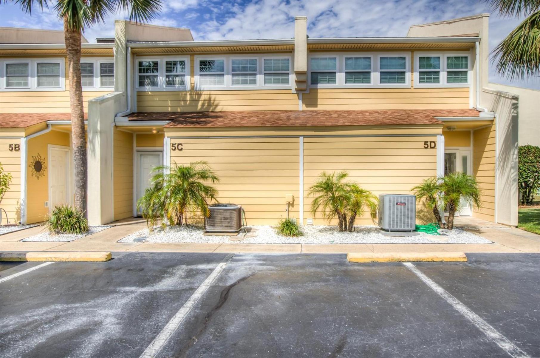 5 C, Three Bedroom Townhome Holiday home
