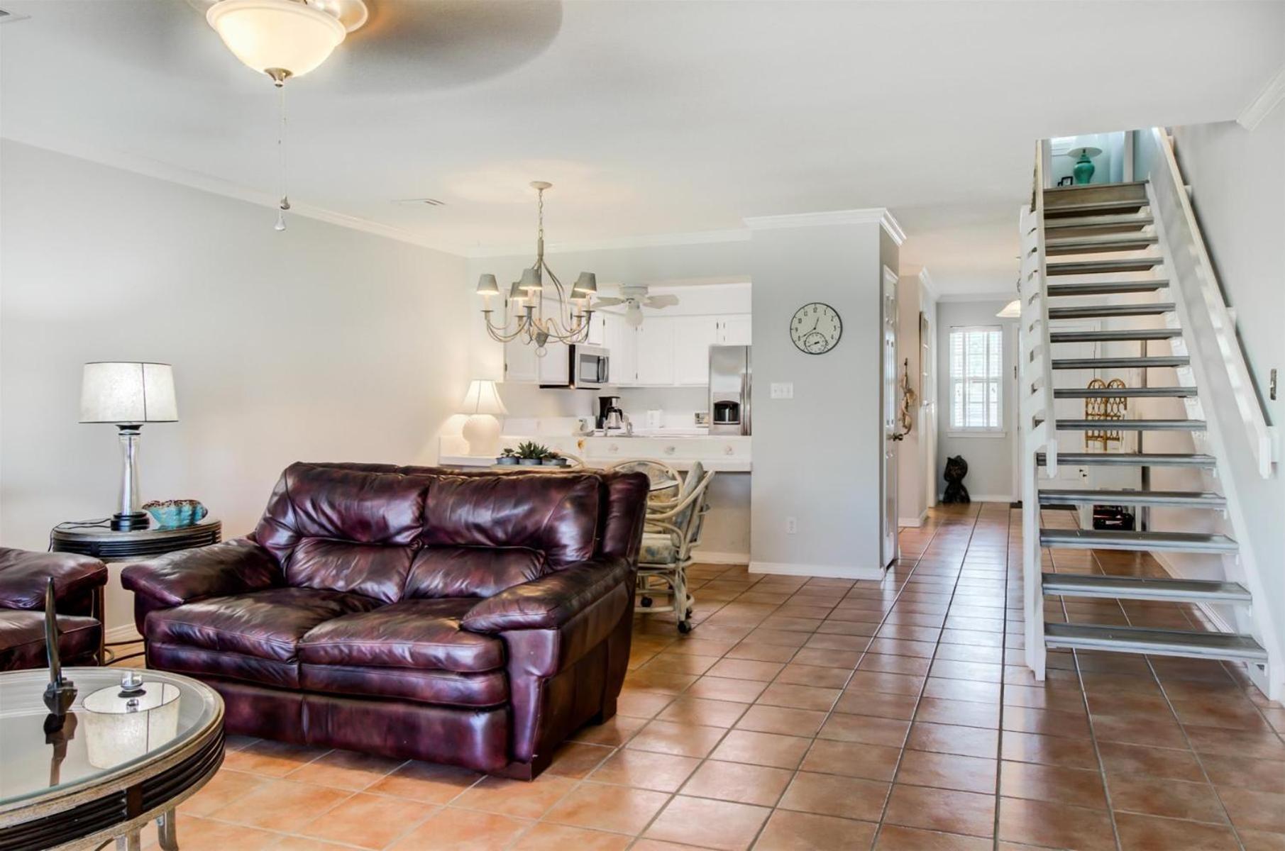 Holiday home 5 C, Three Bedroom Townhome *