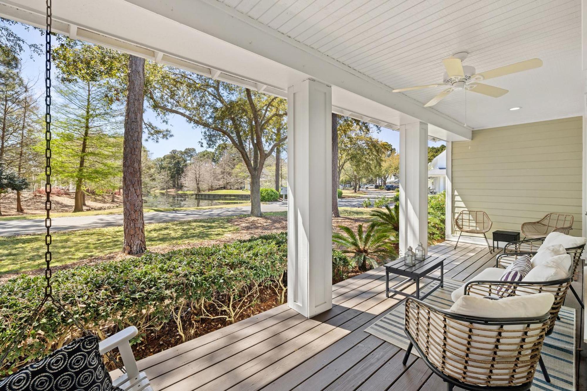 1352 Laurel Grove *