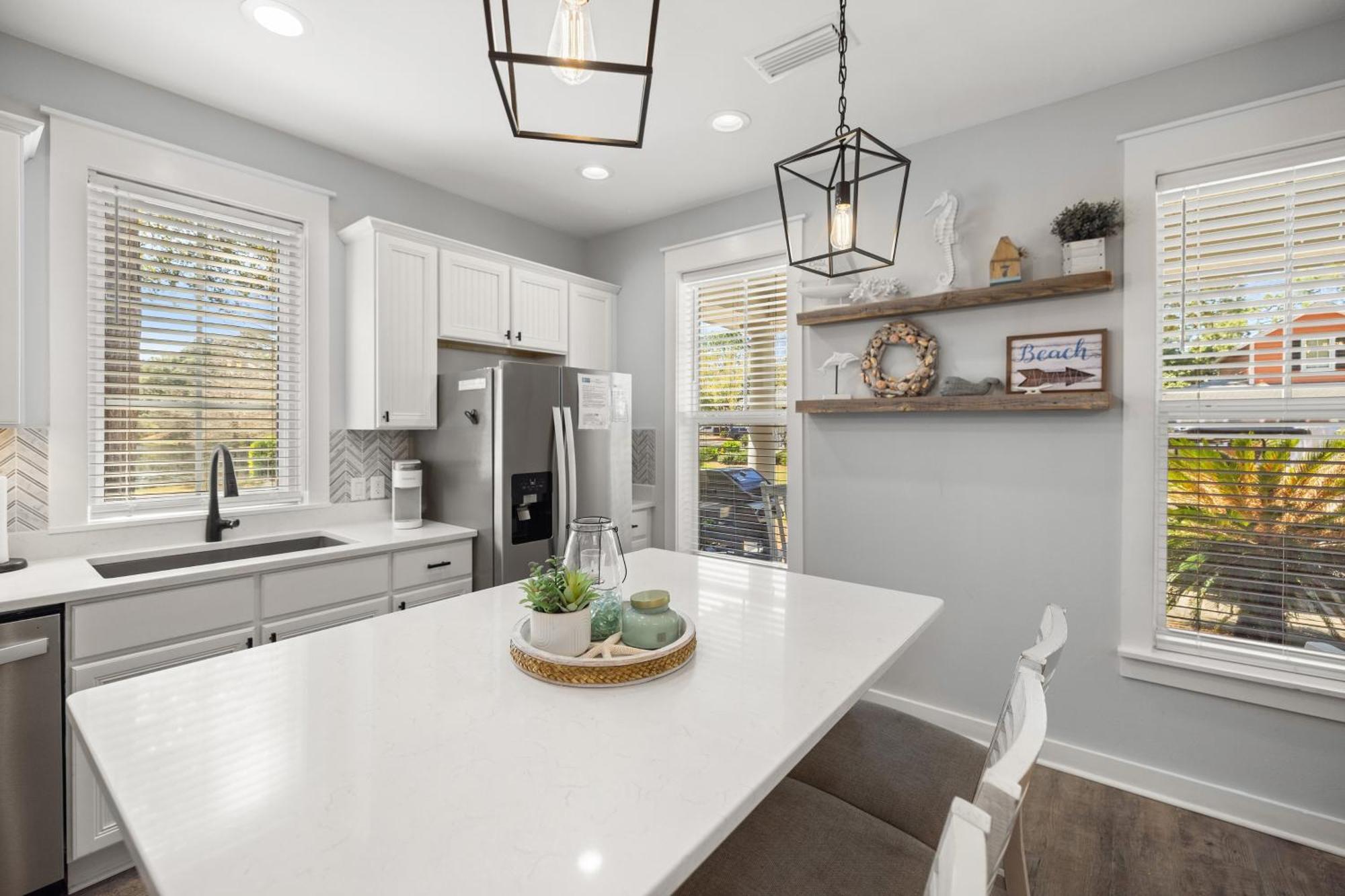 1352 Laurel Grove *