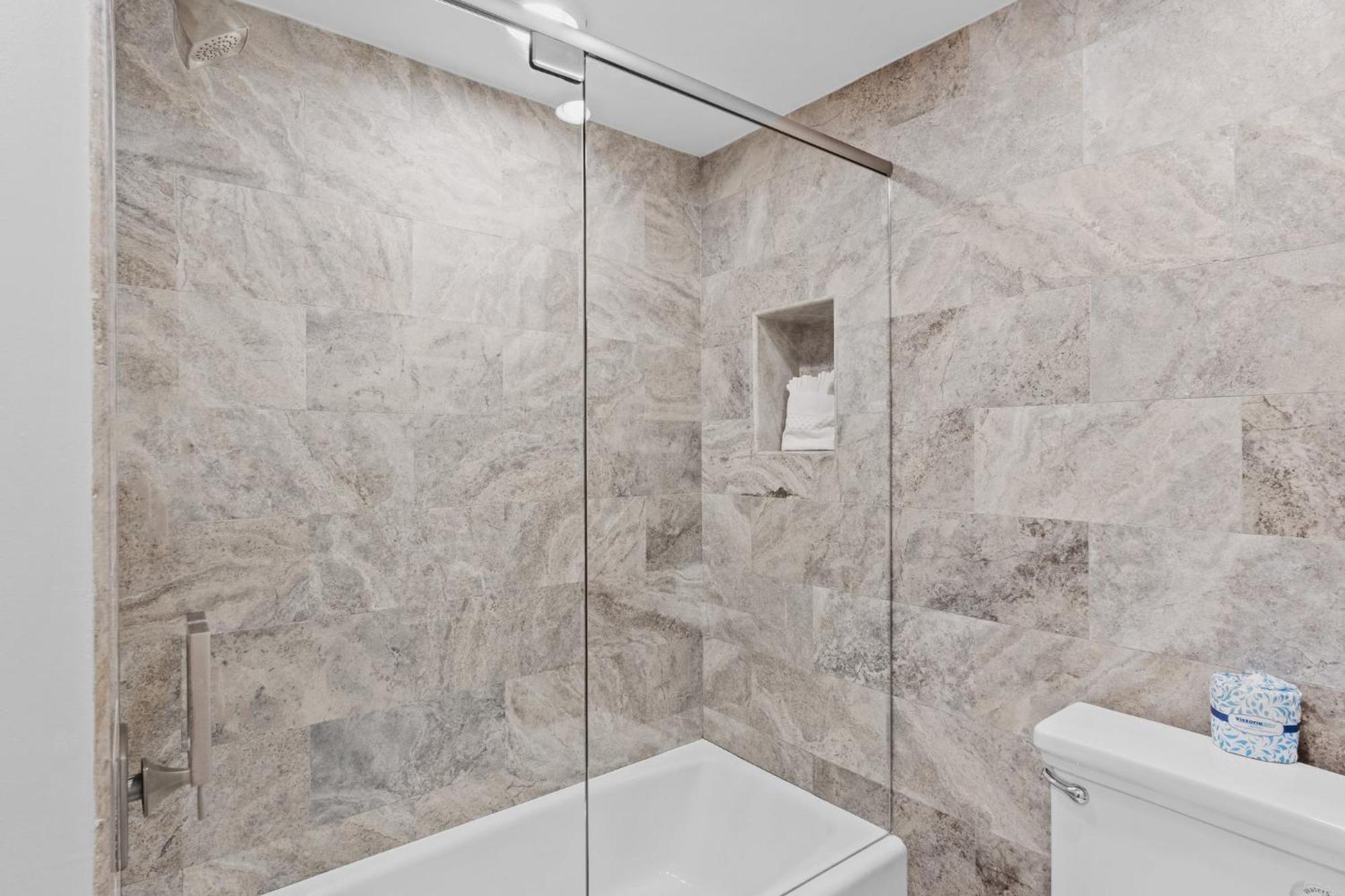 Holiday home Jade East Towers 0410 By Newman-dailey *