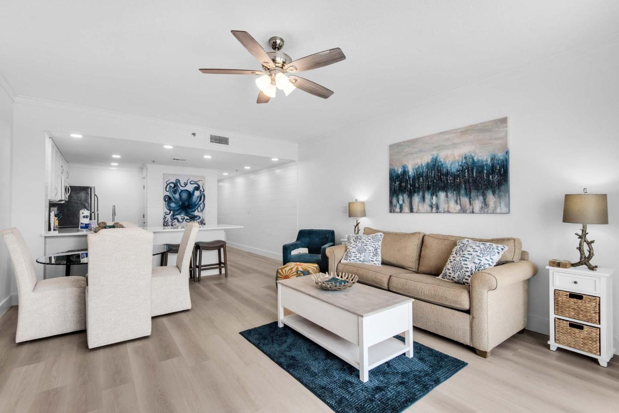 Sterling Sands 111 Apartment