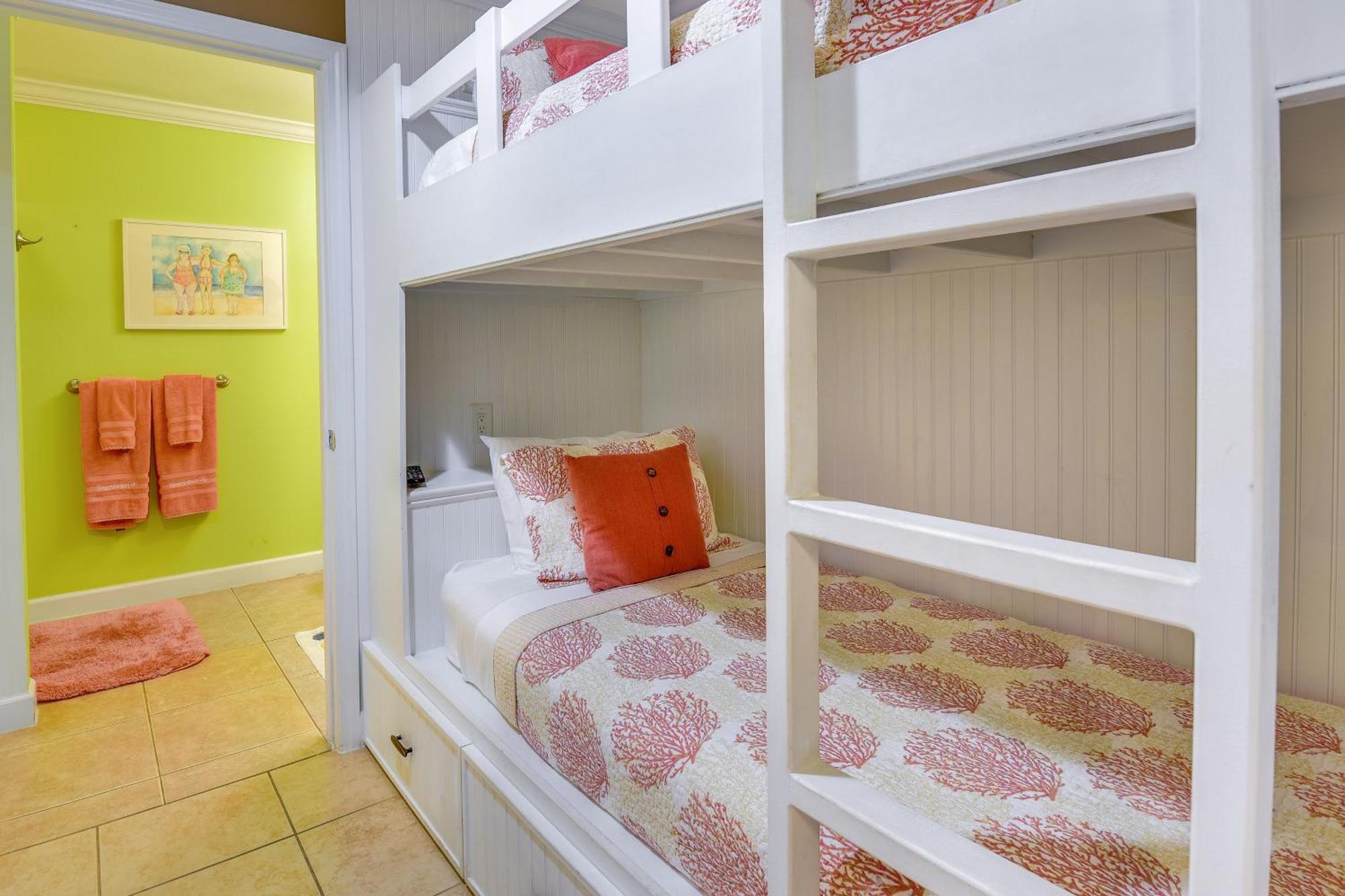 Apartment Cozy Miramar With Pools And Access! *
