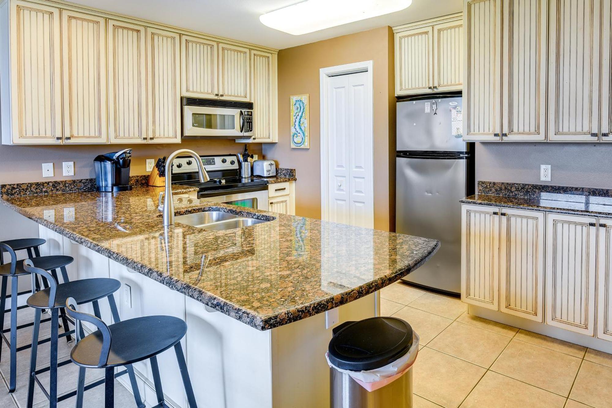 Apartment Cozy Miramar With Pools And Access! *