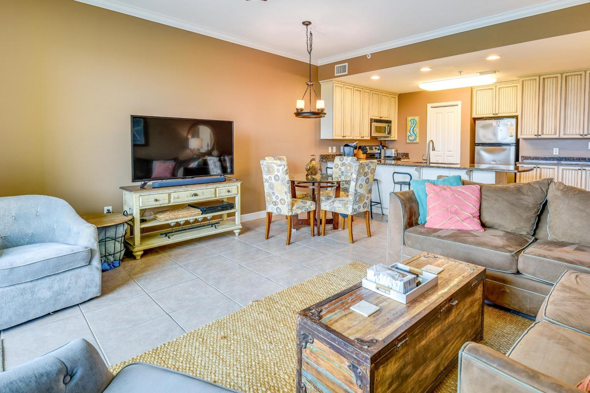 Cozy Miramar With Pools And Access! *