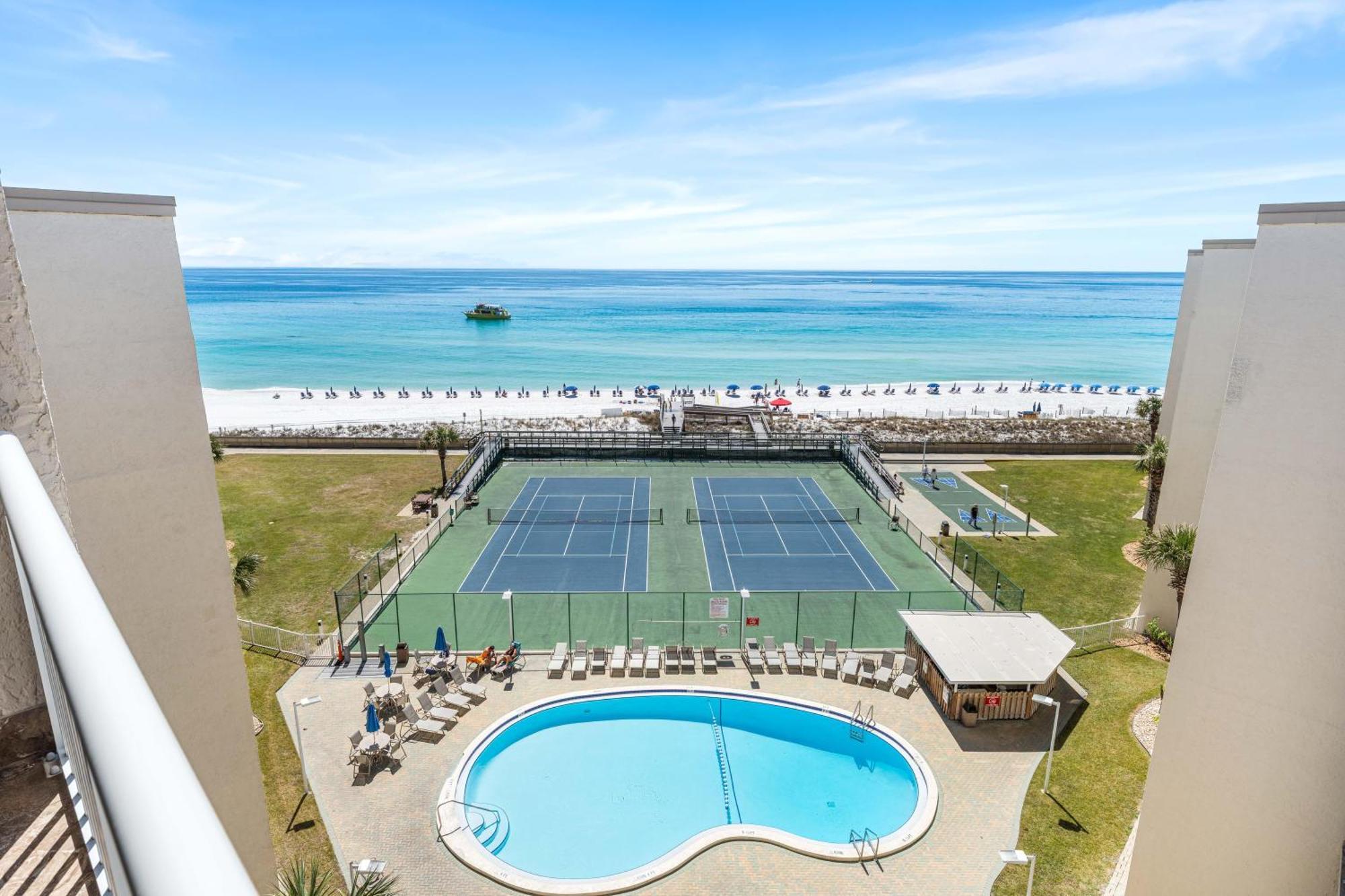 Holiday home Surf And Racquet Unit 713 Destin
