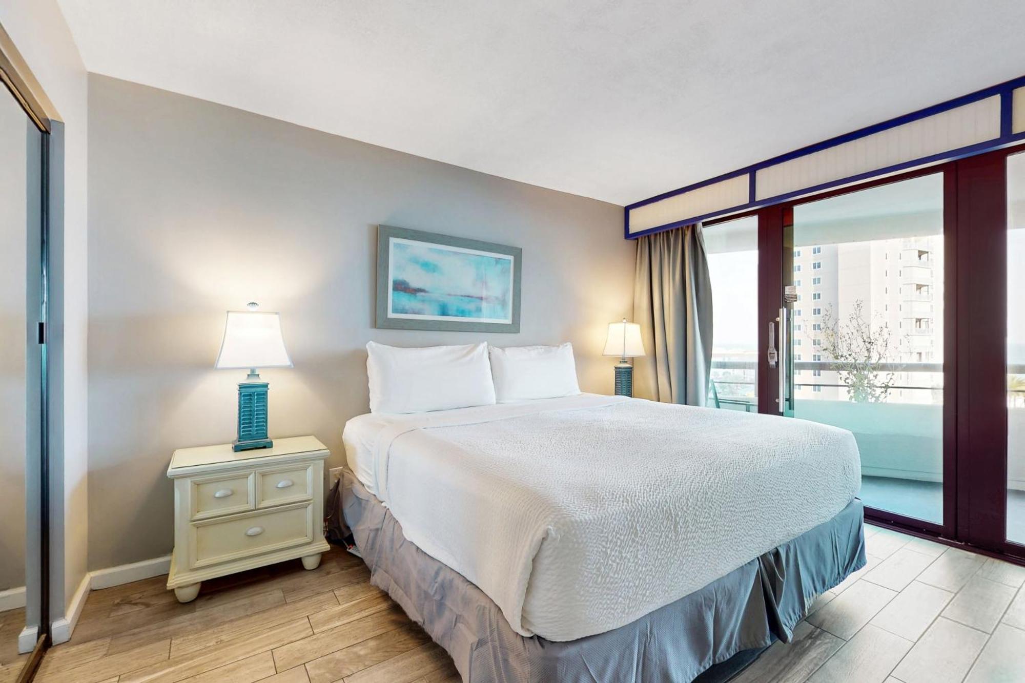 Edgewater 801 Apartment *