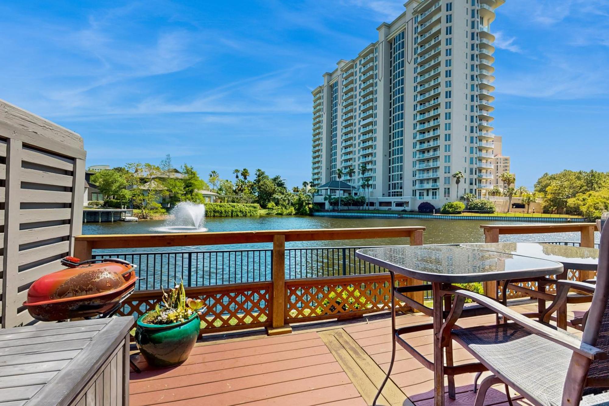 Beachwalk 5206 *