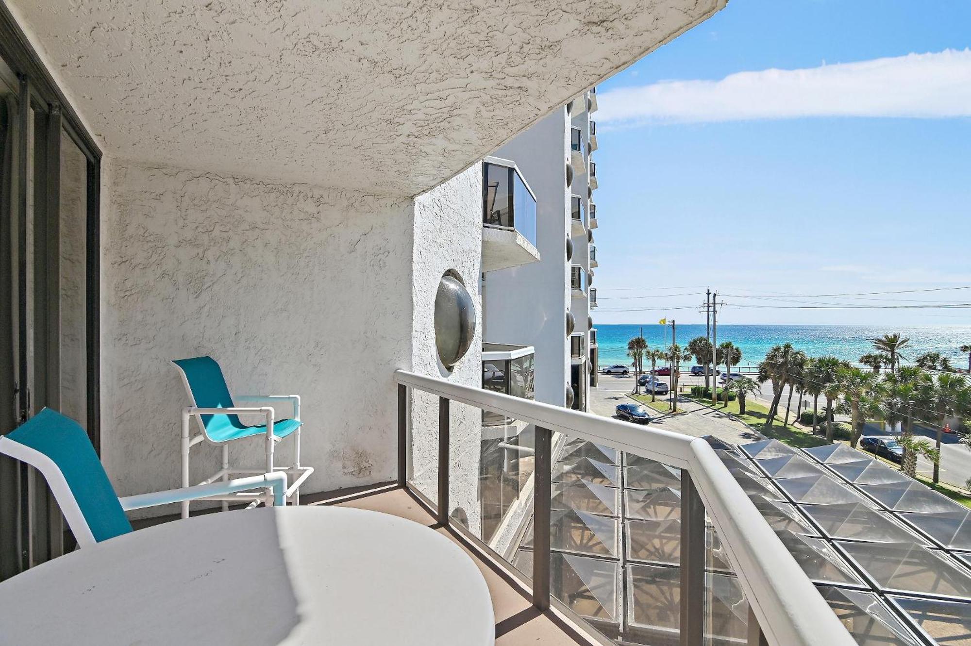 Surfside #208- Emerald Dreams