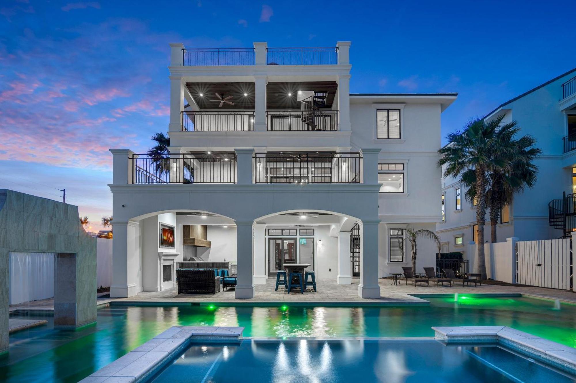 Trip Around The Sun Holiday home Destin