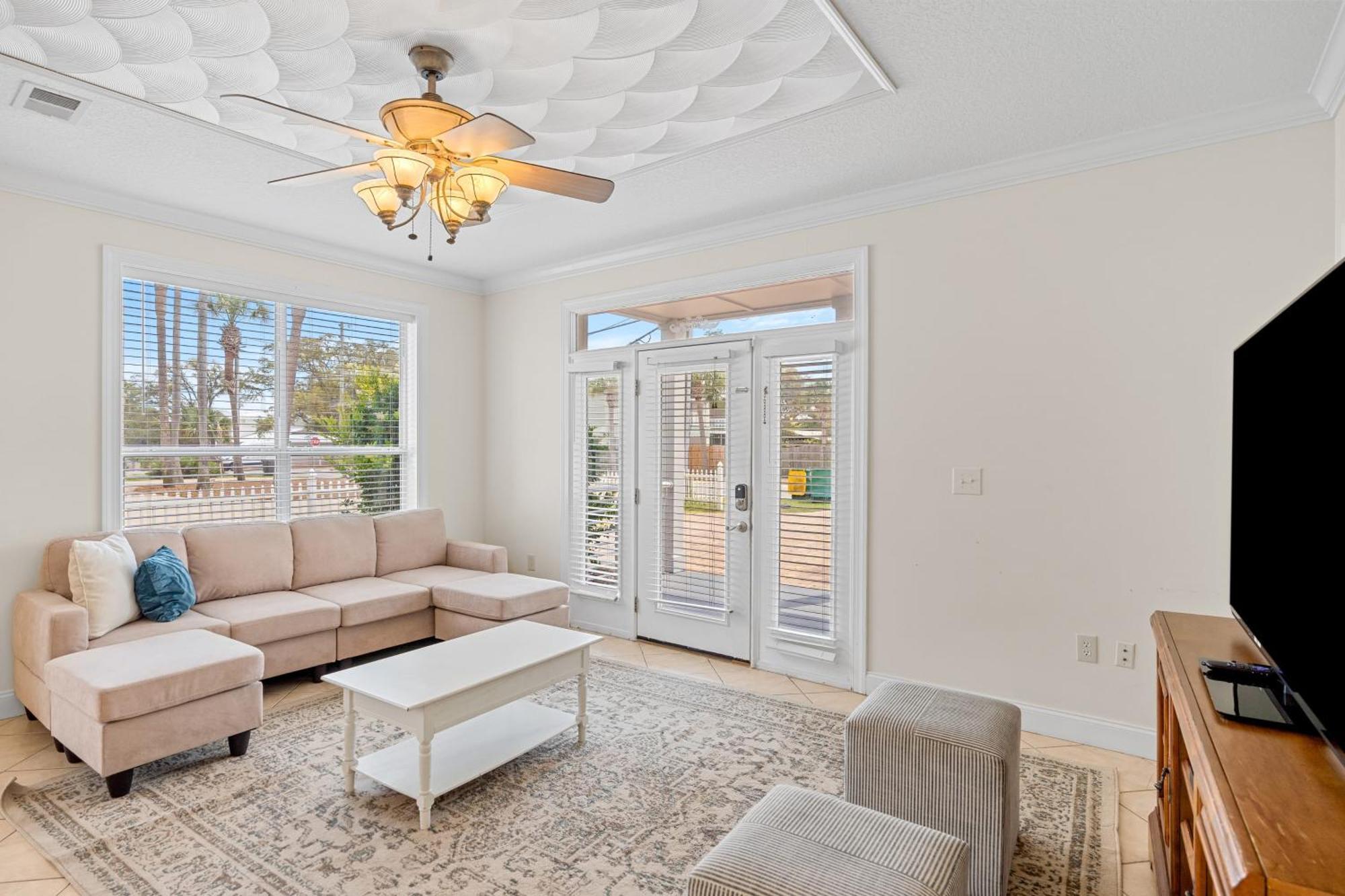 Holiday home Seacrest By Avantstay 8 Bdr In W Pool Destin