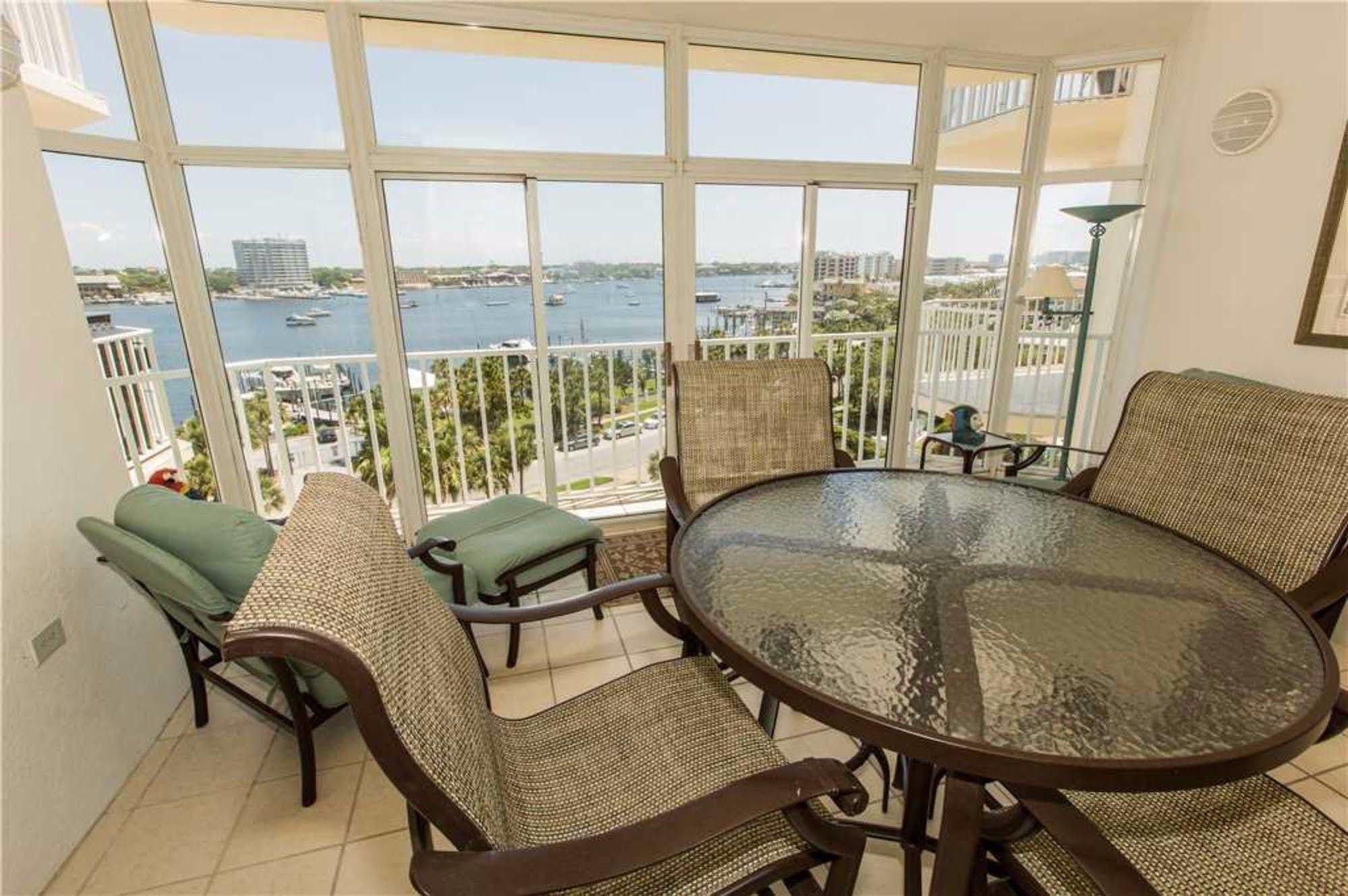 Hotel Waterview Towers Yacht Club By Hi
