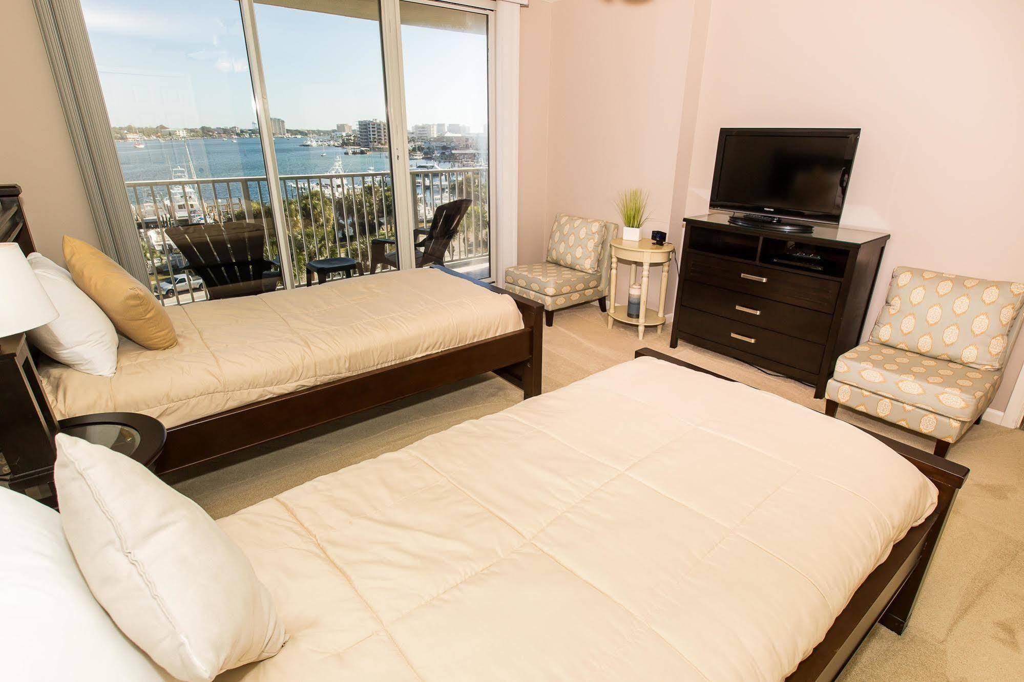 Waterview Towers By Holiday Isle Hotel Destin