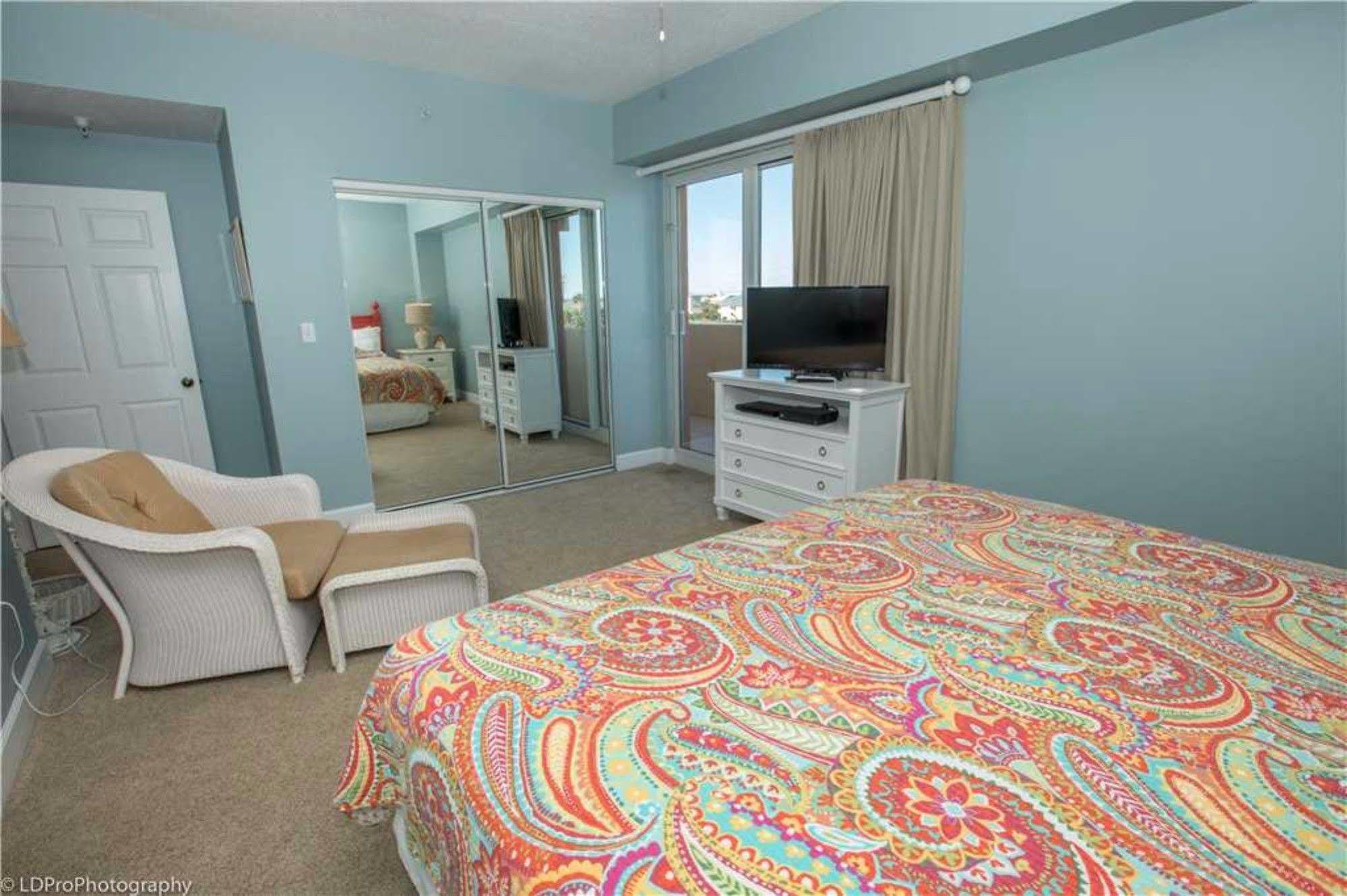 Oceania By Isle Apartment