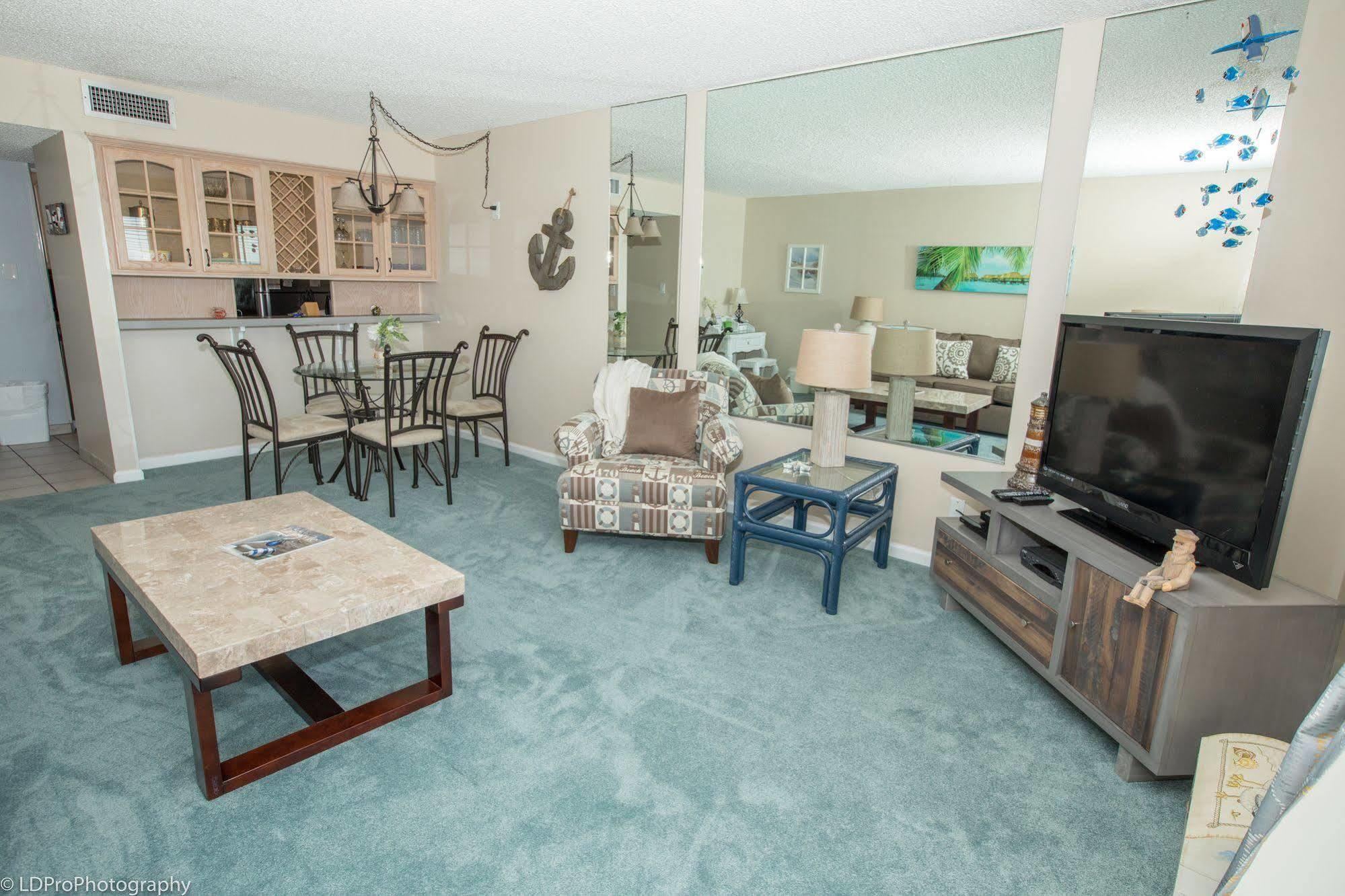 Apartment Surf & Racquet Club 416 By Realjoy *