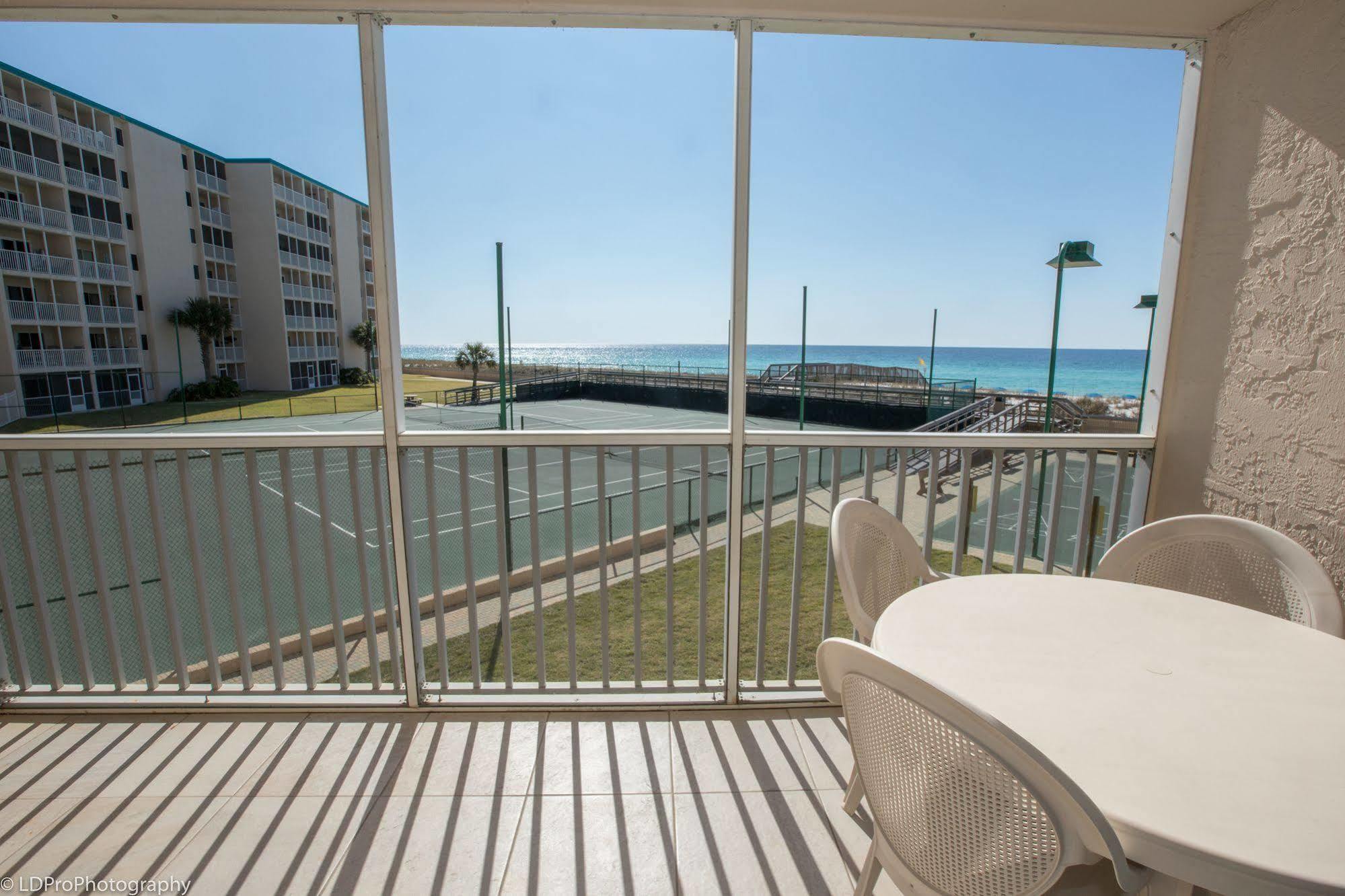 Surf & Racquet Club 416 By Realjoy