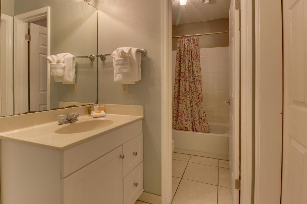 Crystal Village B-15 * Destin